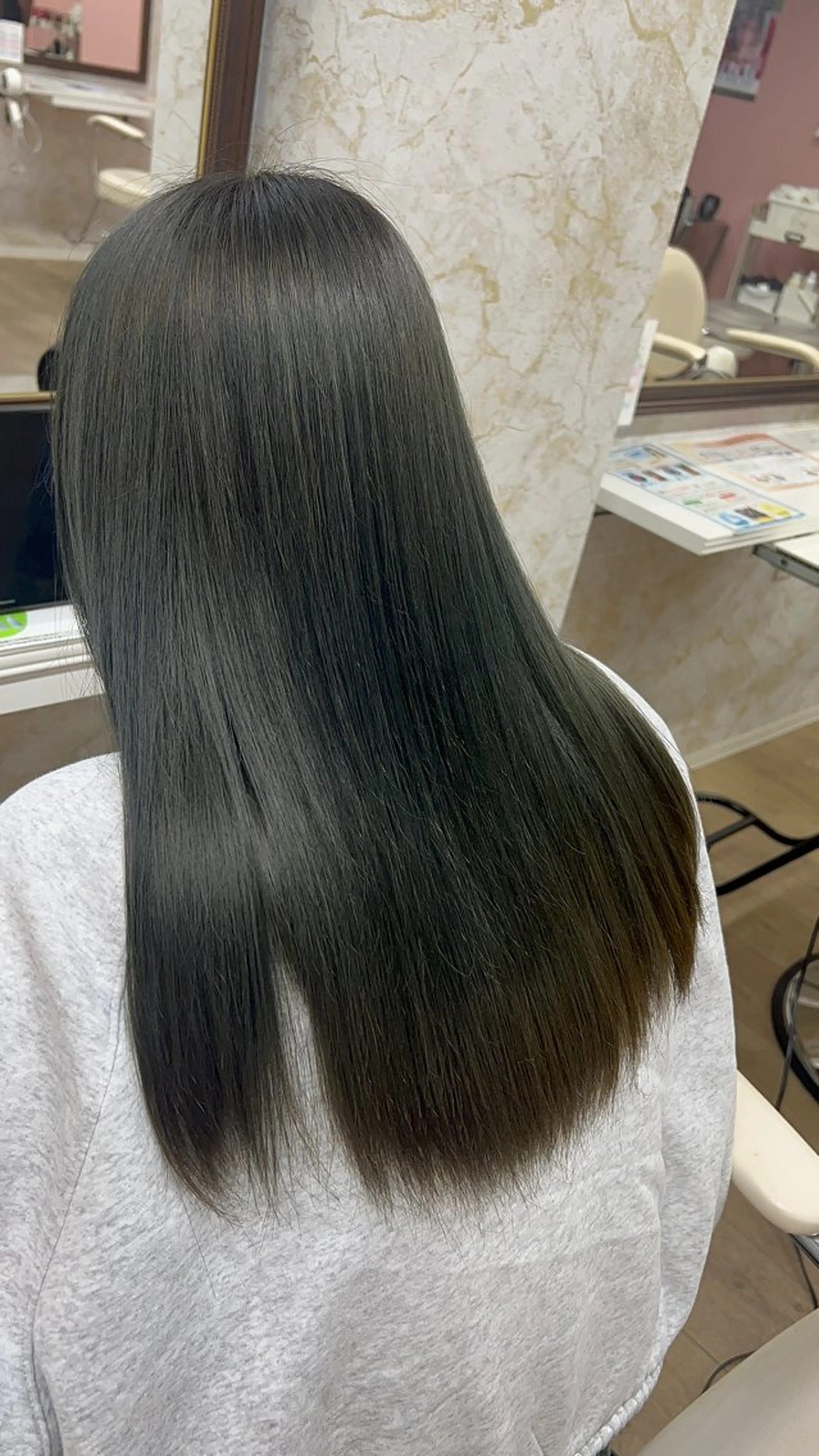 セミロング カット ヘアカラー トリートメント 髪質改善特化💫 韓国ヘアAyumuのヘアスタイル