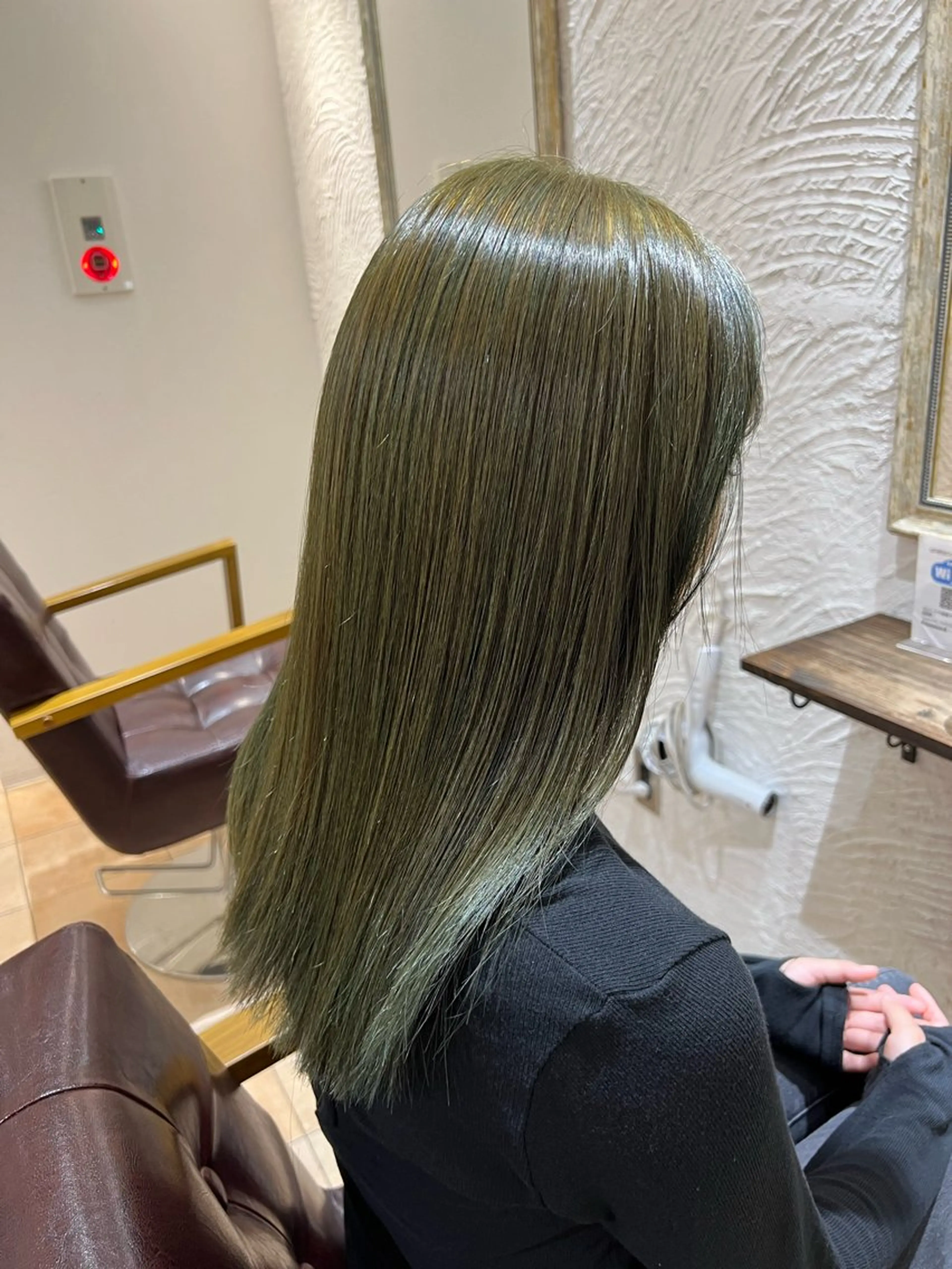 セミロング カラー 🥀韓国ヘア🥀 宮津真菜のヘアスタイル