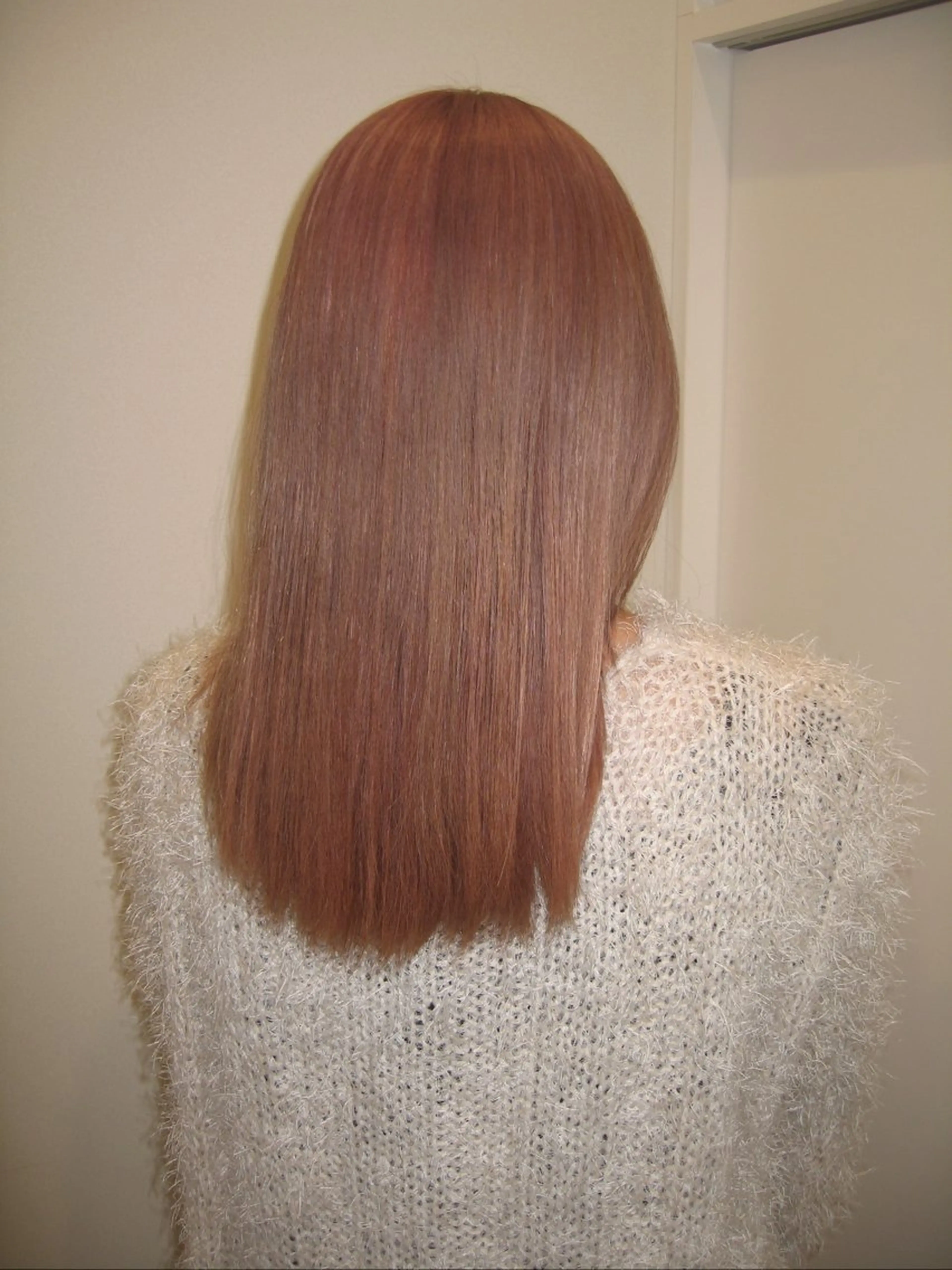 ロング カラー ブリーチ ヘアサロン ソシエ所属・無料カットカラー／ モデル募集💈市川春のヘアスタイル