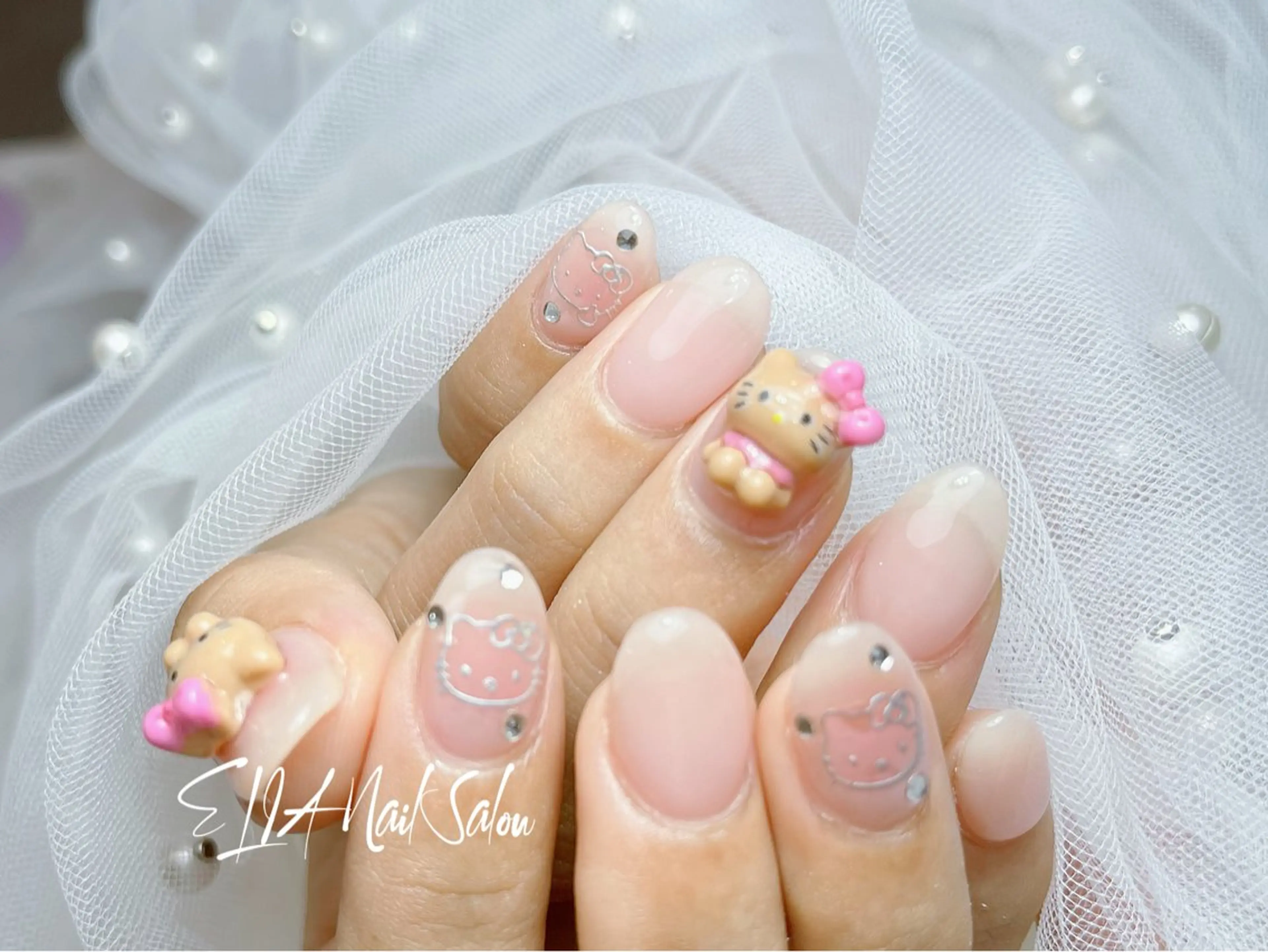 ミディアム cici nailのネイルデザイン