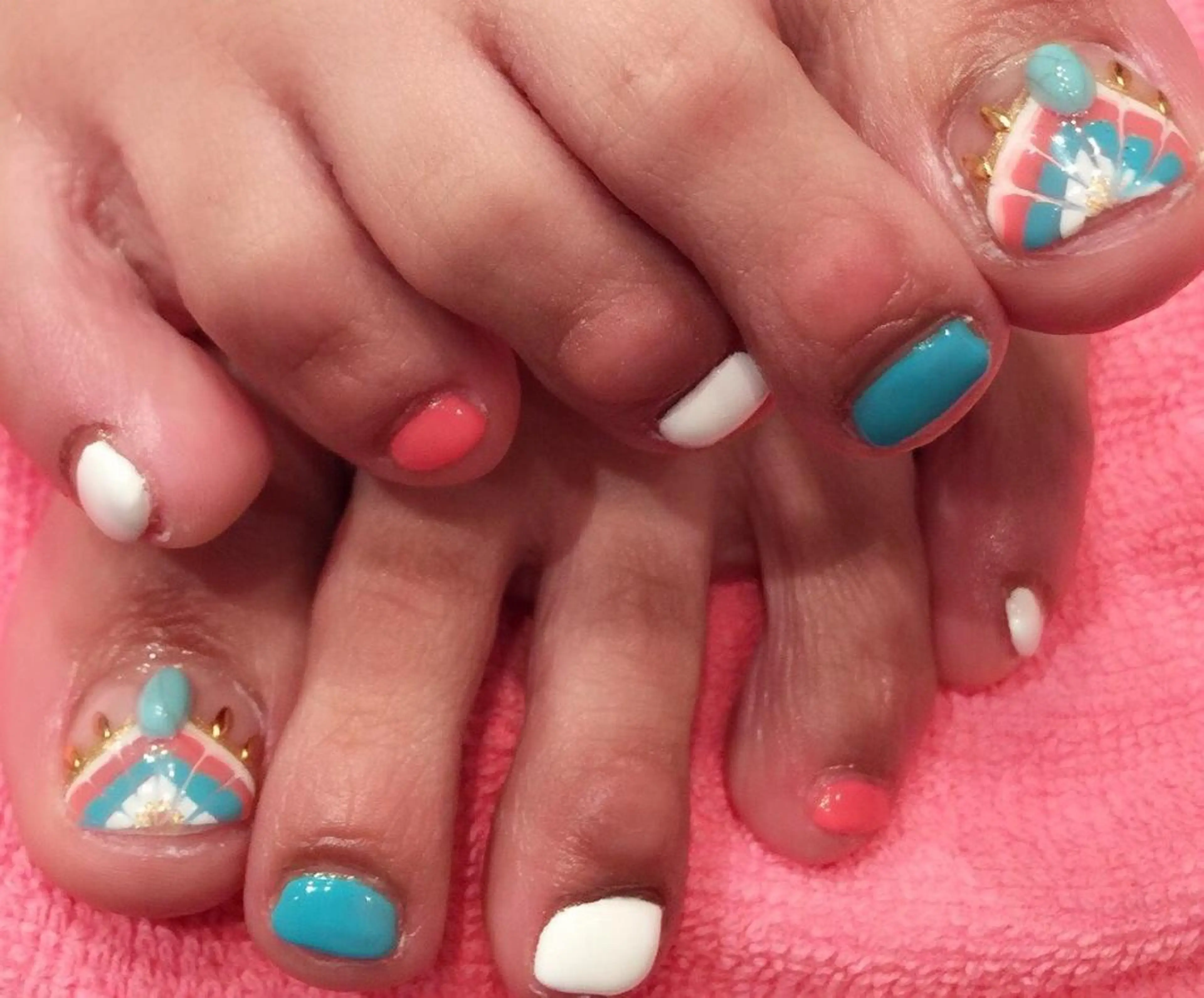 ネイル ピーコックネイル a yakaのネイルデザイン