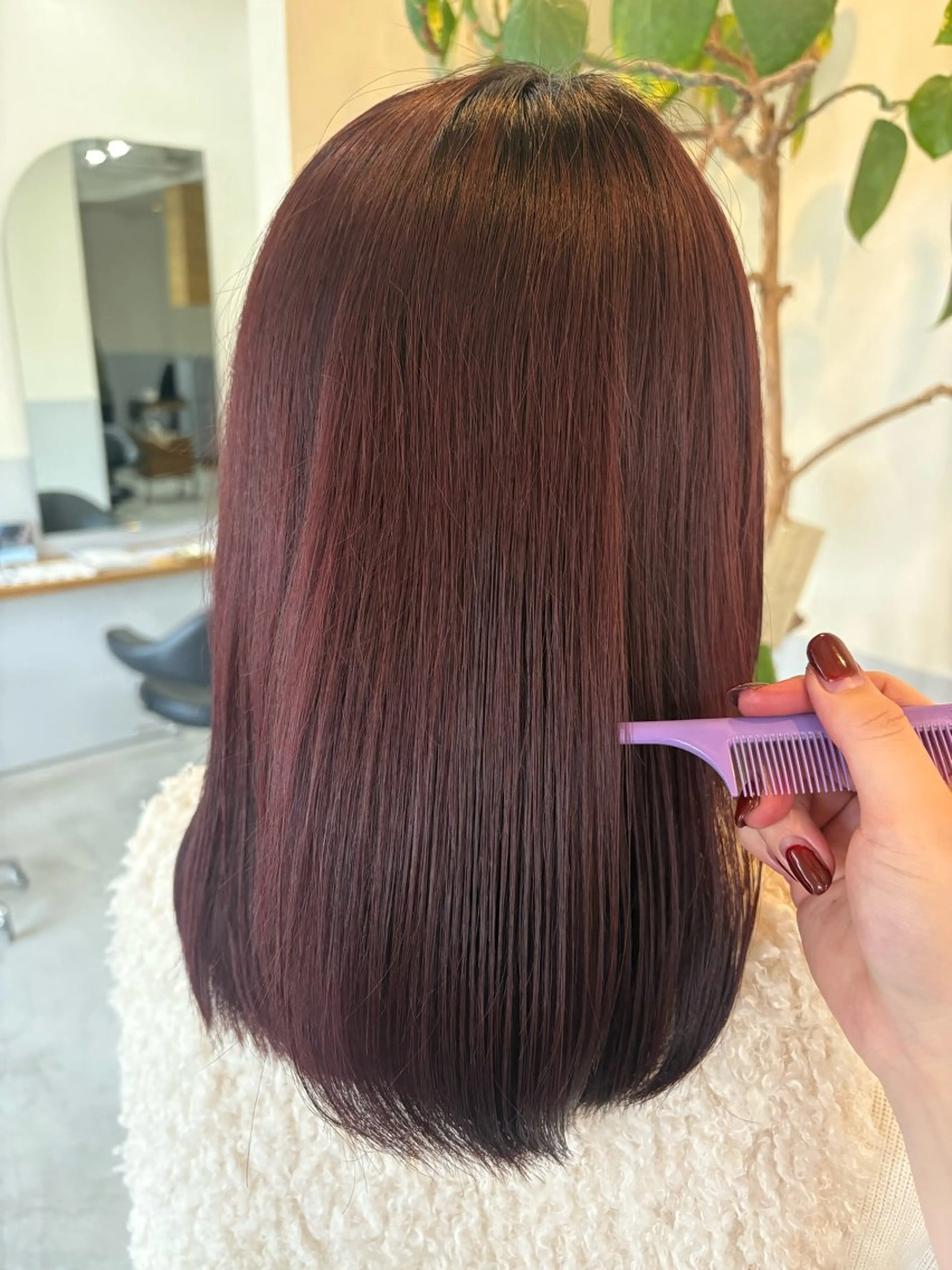 ミディアム 鈴木 美由華のヘアスタイル