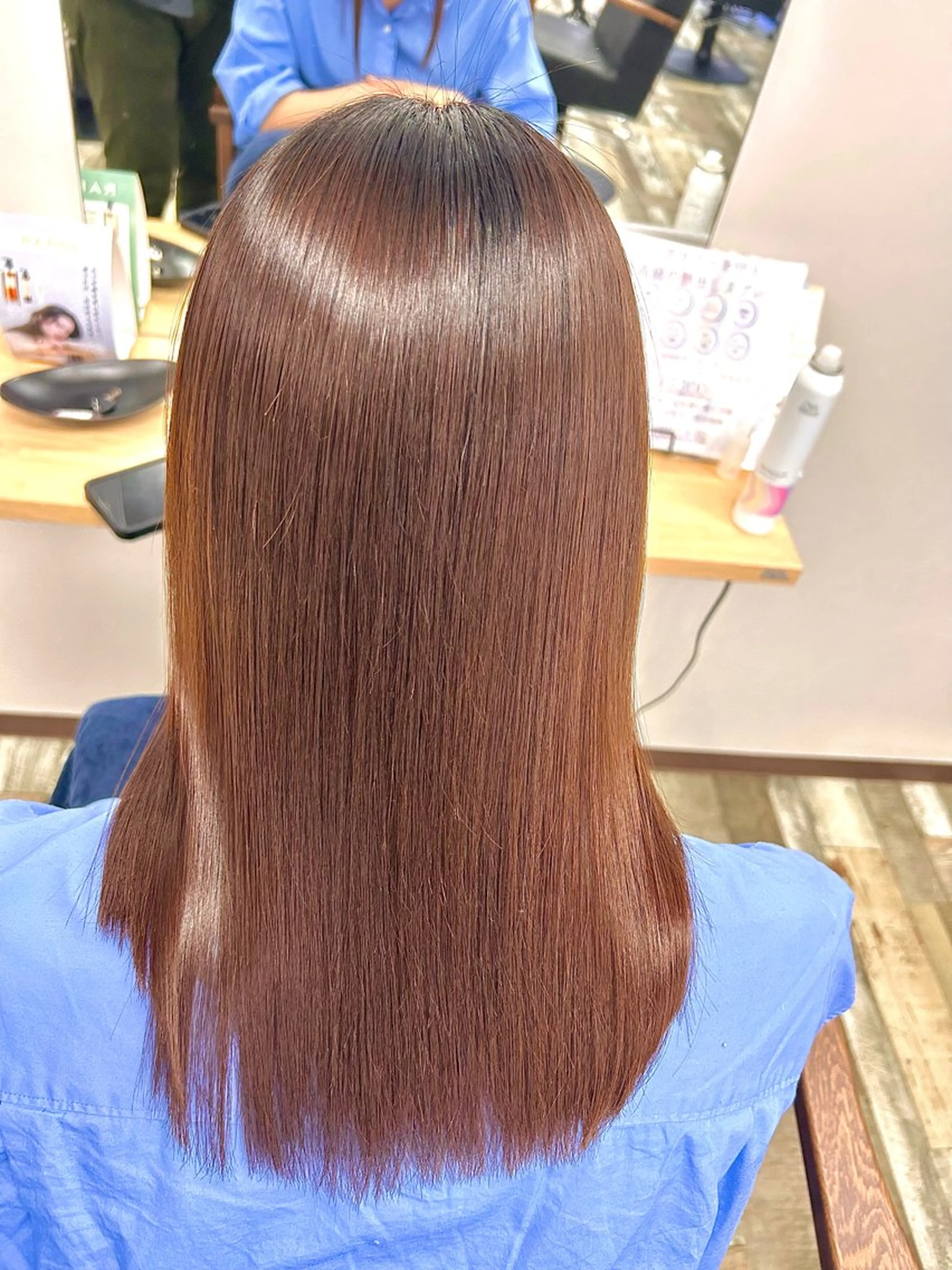 セミロング 小澤 日菜のヘアスタイル