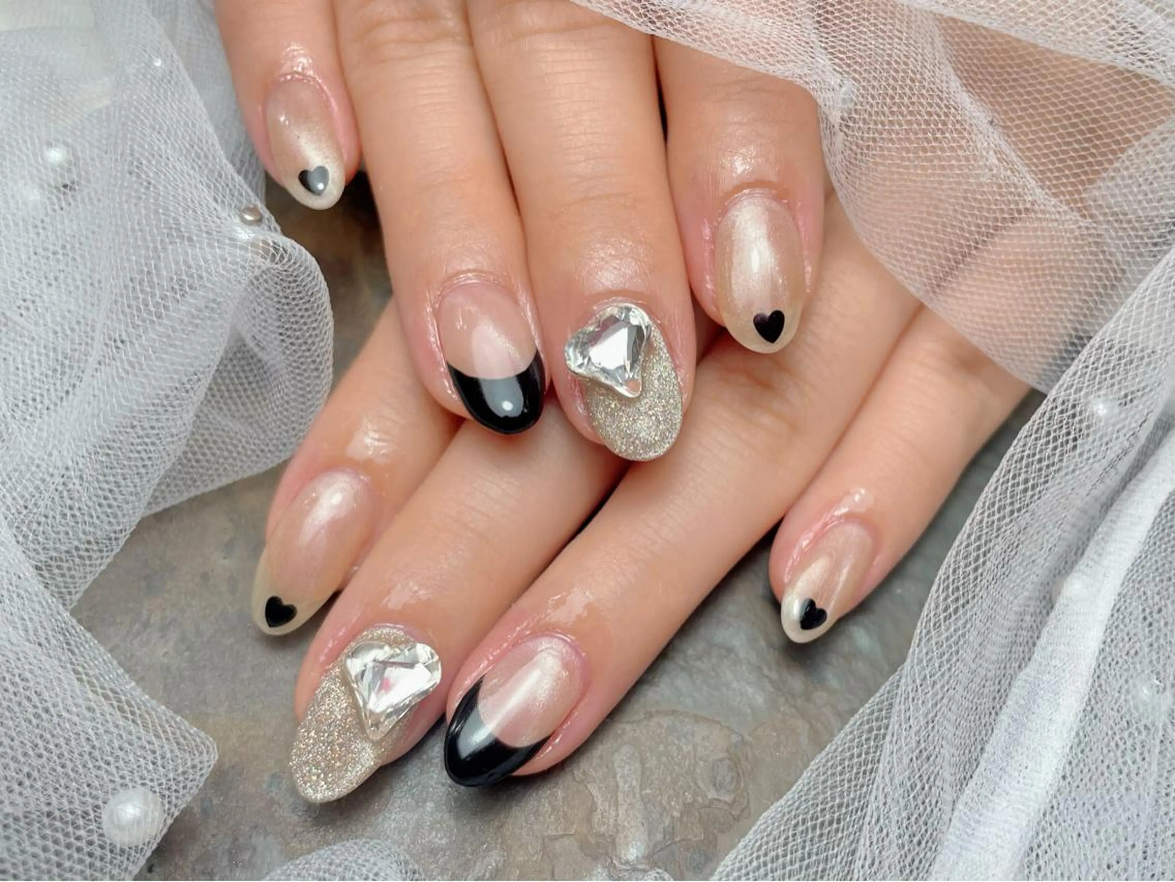 ネイル ハンドネイル マジックミラー所属・マジック ミラーのネイルデザイン