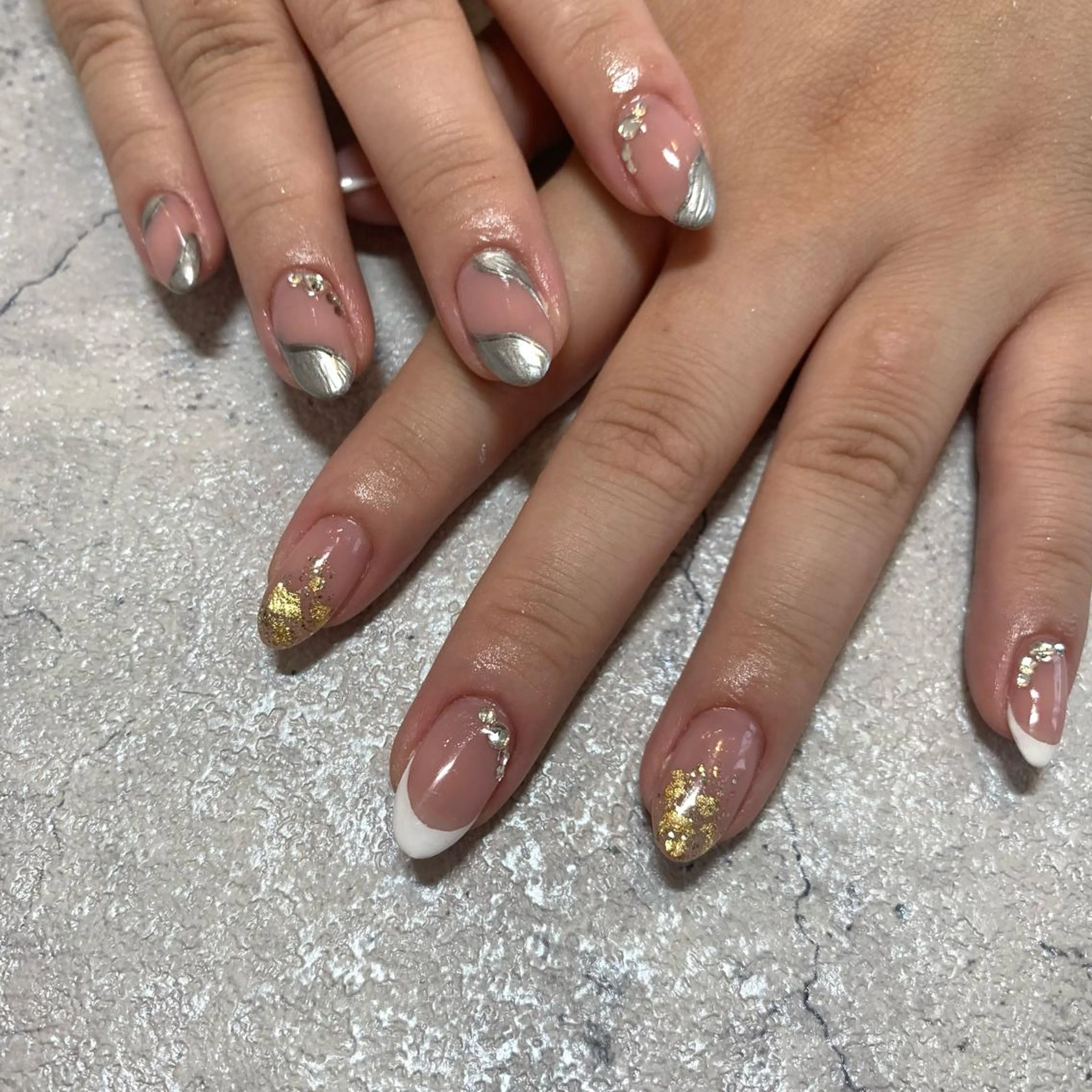 ネイル 岩本 真のネイルデザイン