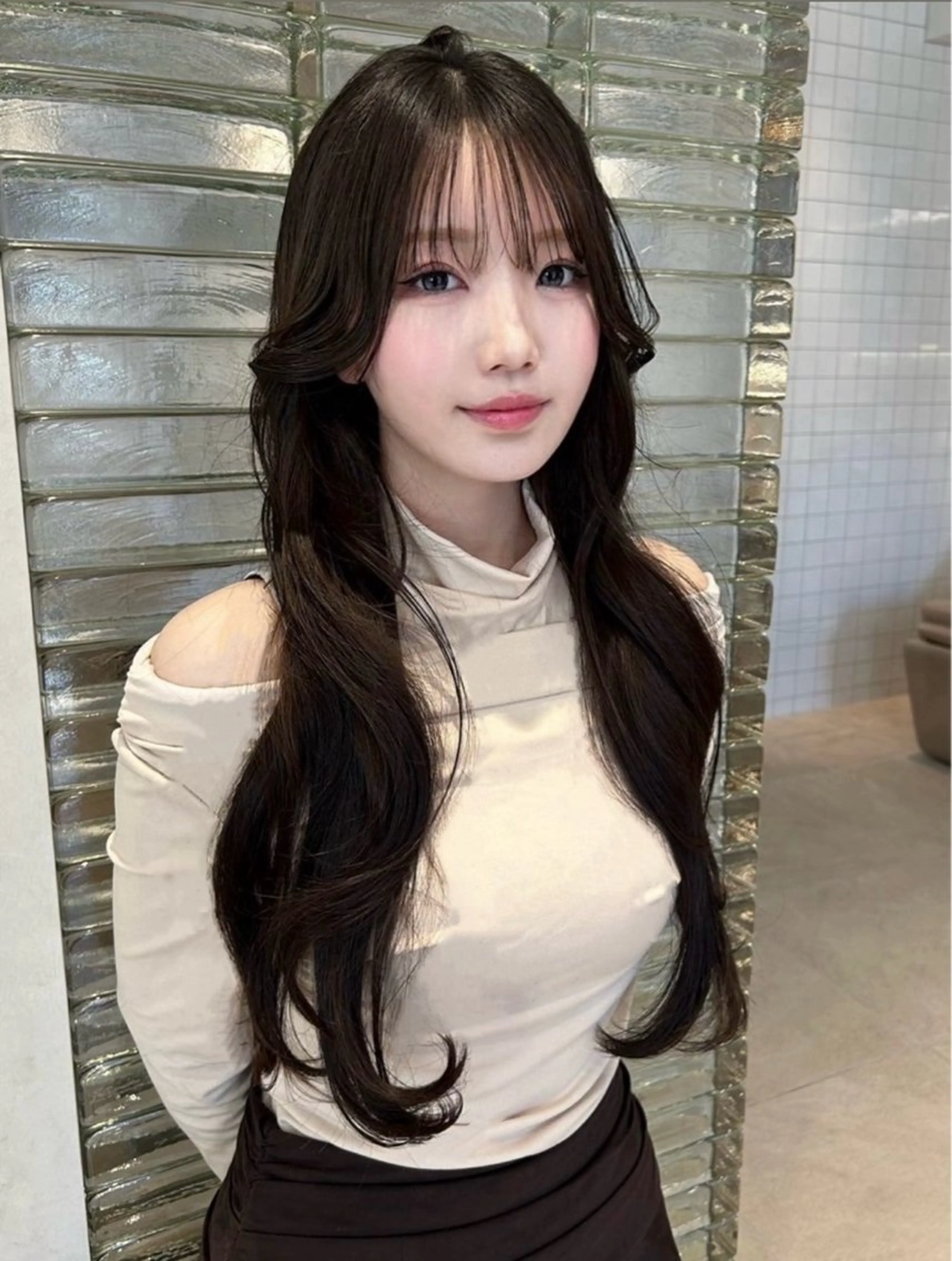 セミロング カラー ヘアアレンジ Salowin原宿ash所属・‎透明感×艶髪 ‎🫒maki🎀のヘアスタイル