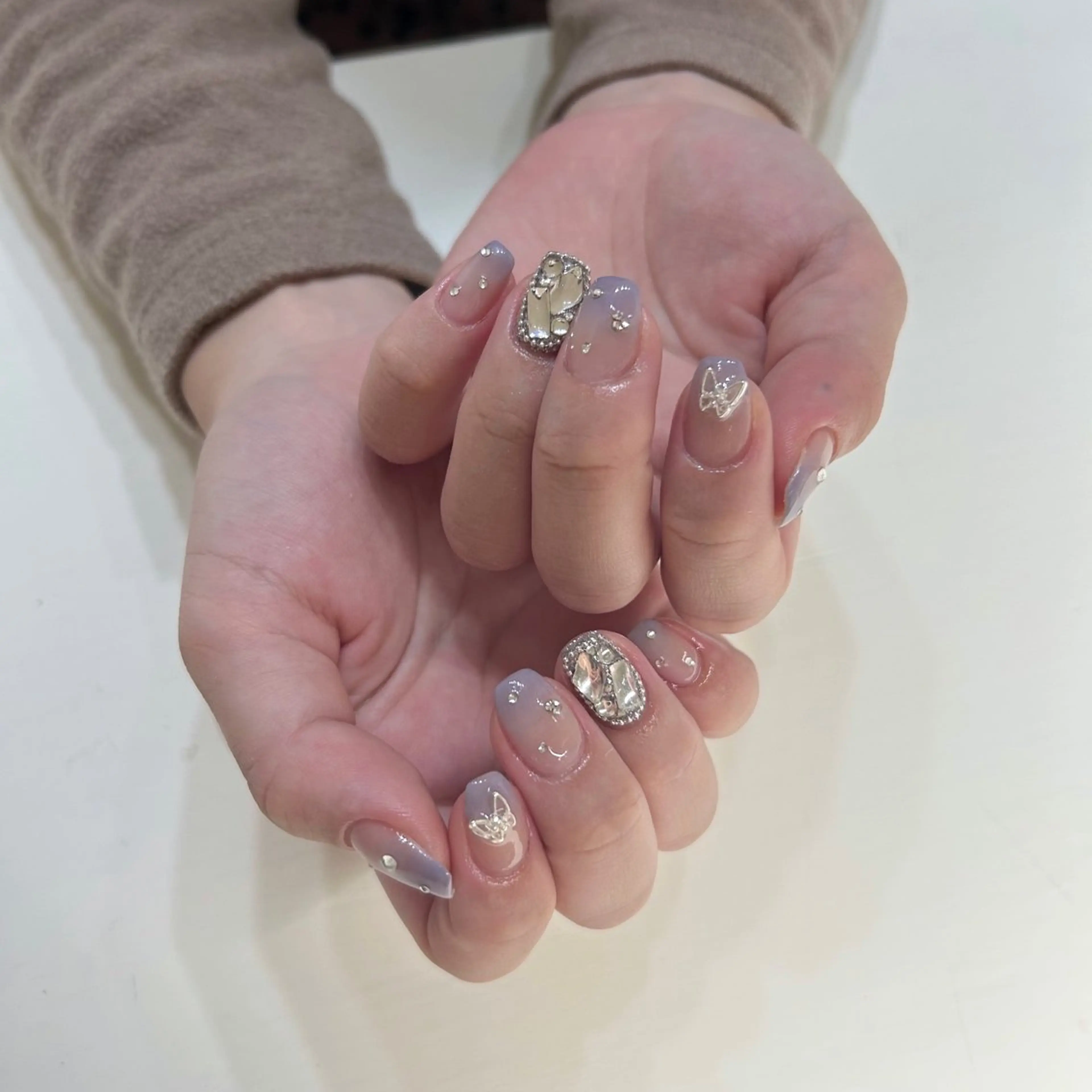 ネイル ブルー フットネイル ジェルネイル キラキラネイル 韓国ネイル RooM -produce by maynail-所属・RooM -mizuki-のネイルデザイン