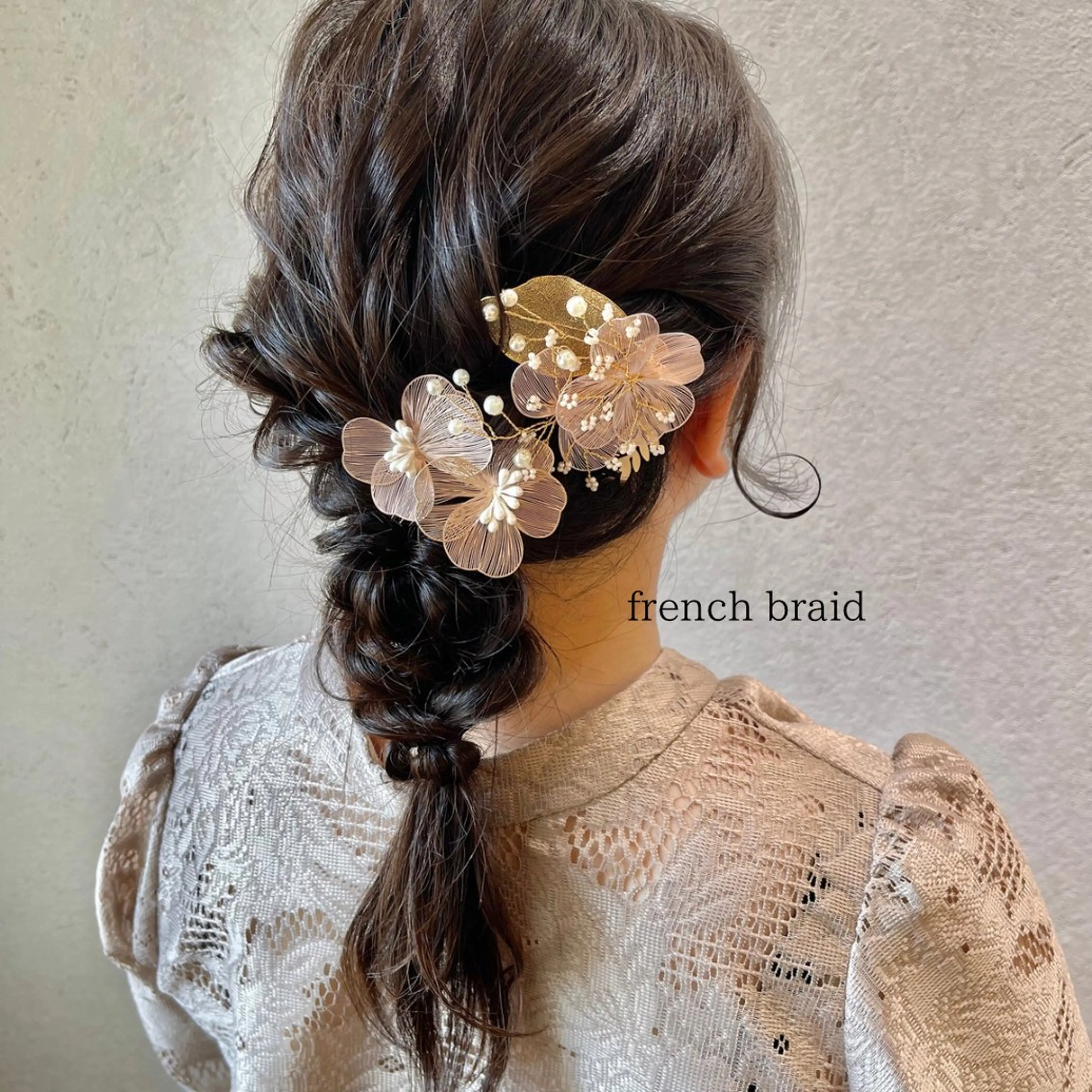 ミディアム ヘアアレンジ 結婚式・ブライダル デート 卒業式のヘアスタイル ヘアセット charm《銀座》 ヘアセット/縮毛矯正のヘアスタイル