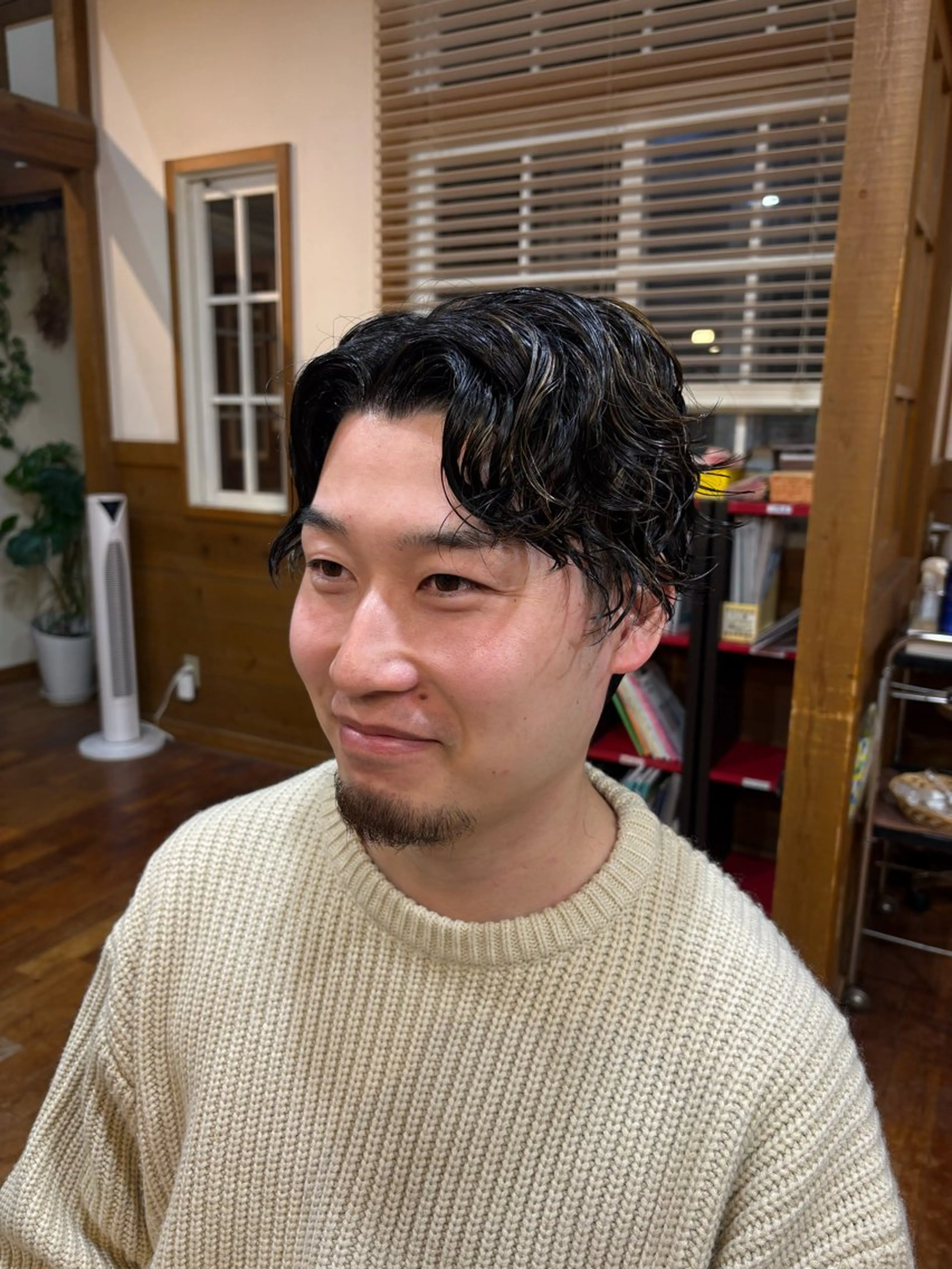 パーマ 平塚 遥菜のヘアスタイル