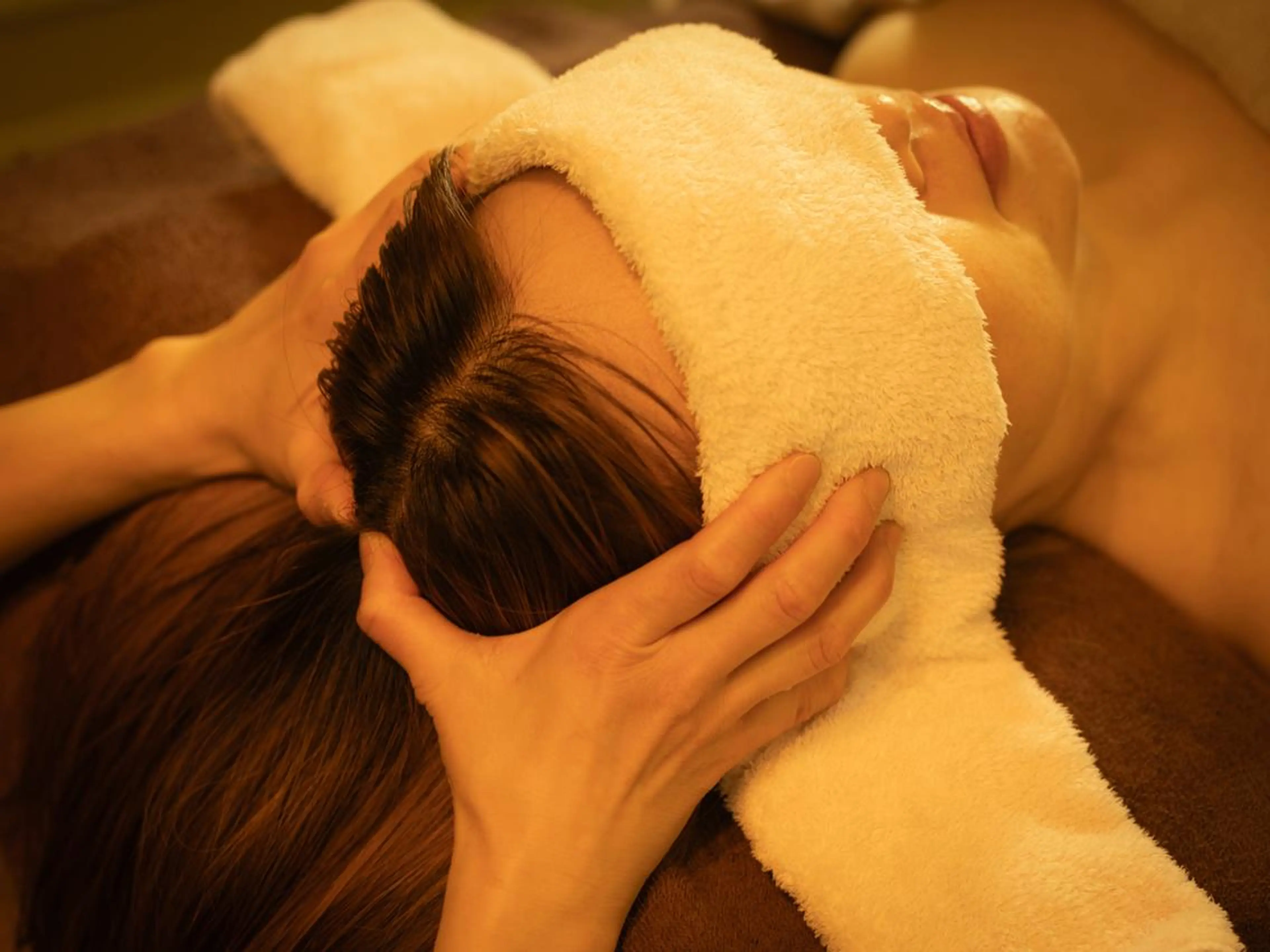 【女性限定】【ヘッドスパ】贅沢コース60分 小顔効果/頭痛/疲労改善/ 6600円→5280円の写真