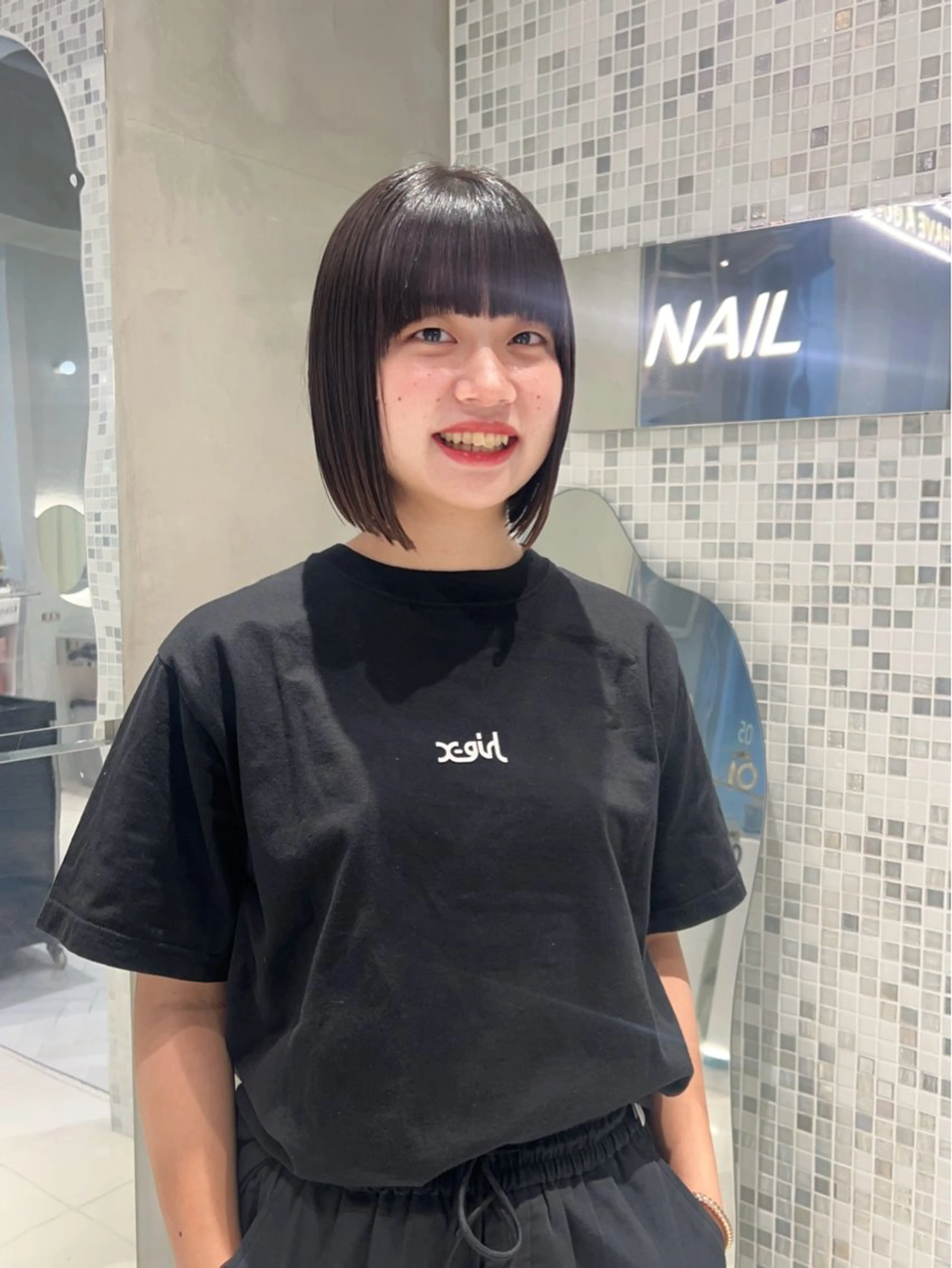 ミディアム ワイドバング カット ハイトーン/くすみ カラー seina★のヘアスタイル