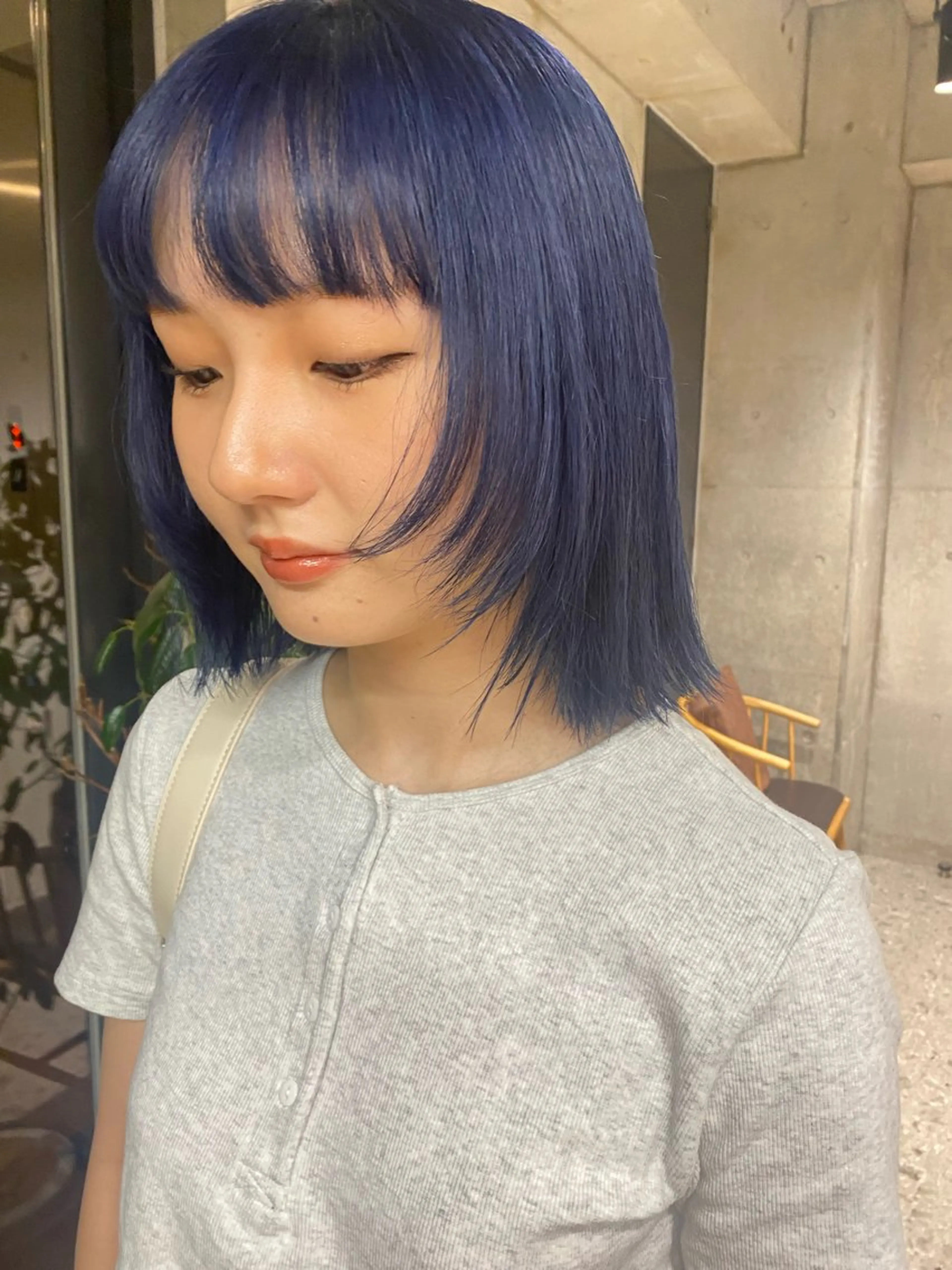 ミディアム カラー Yahiko ハイトーンのヘアスタイル
