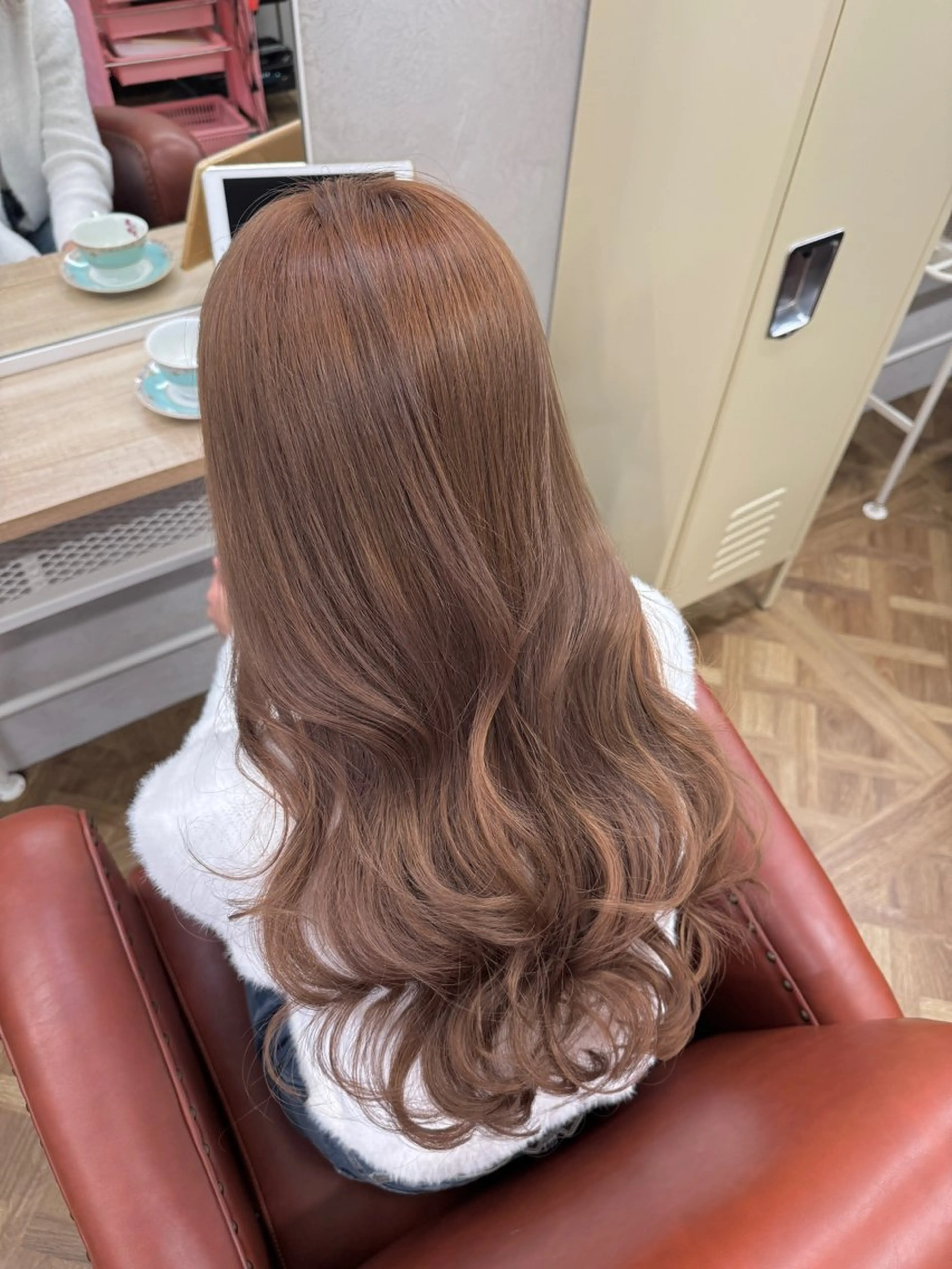 ロング カラー 見奈美 凜のヘアスタイル
