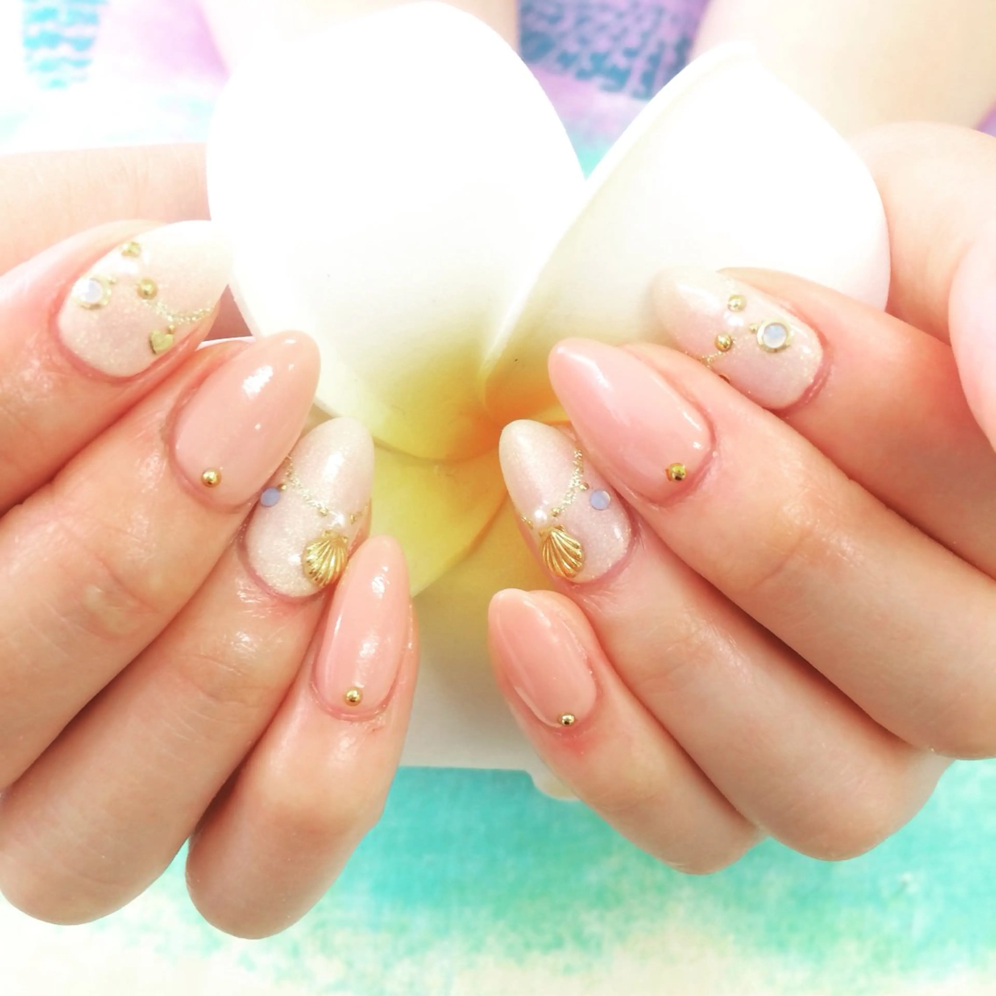 ネイル ジェルネイル AZNAIL matsudaのネイルデザイン