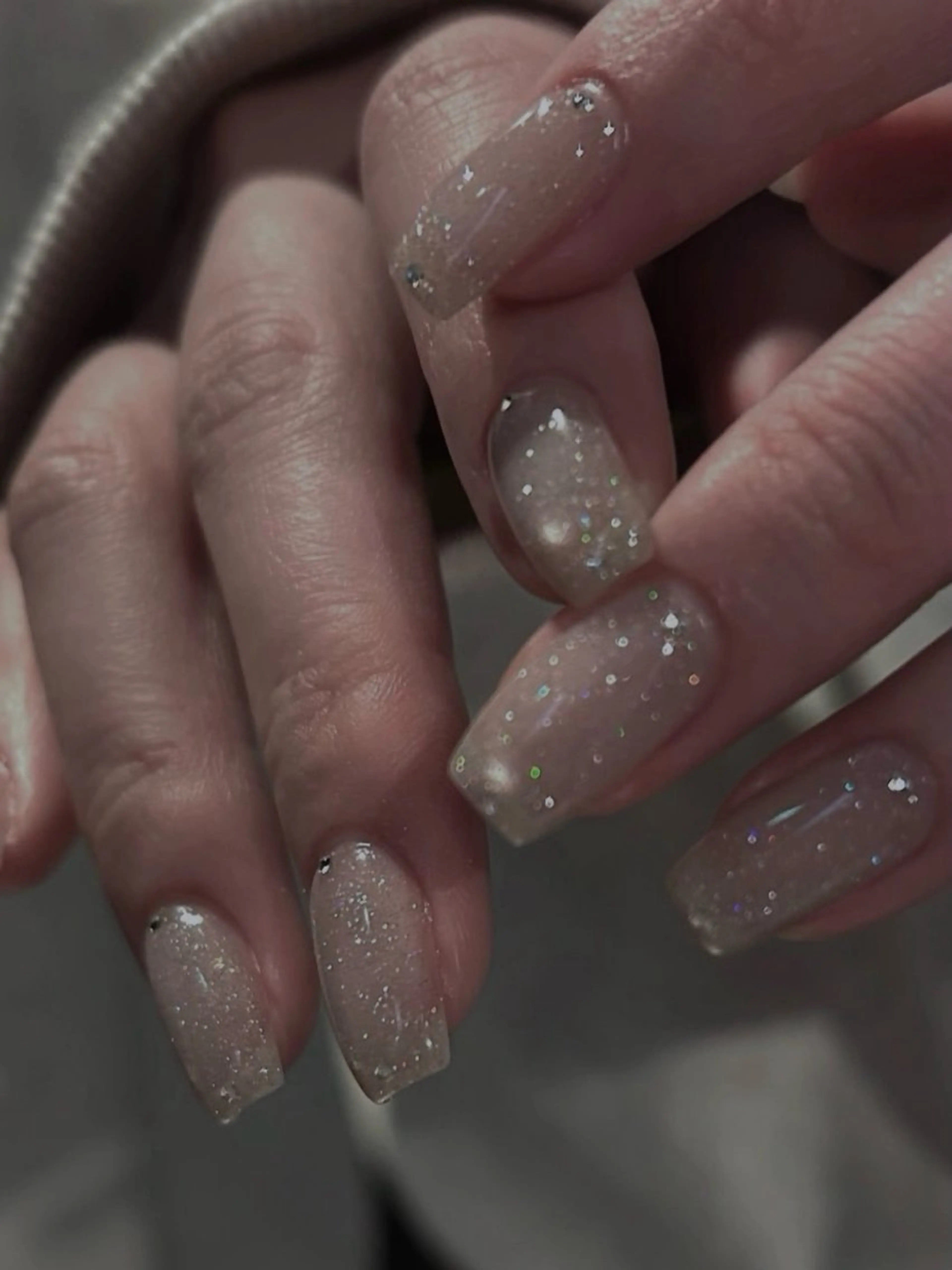 ネイル アートネイル 韓国ネイル ニュアンスネイル ぷっくりネイル ハンドネイル ハンドケア hina .のネイルデザイン