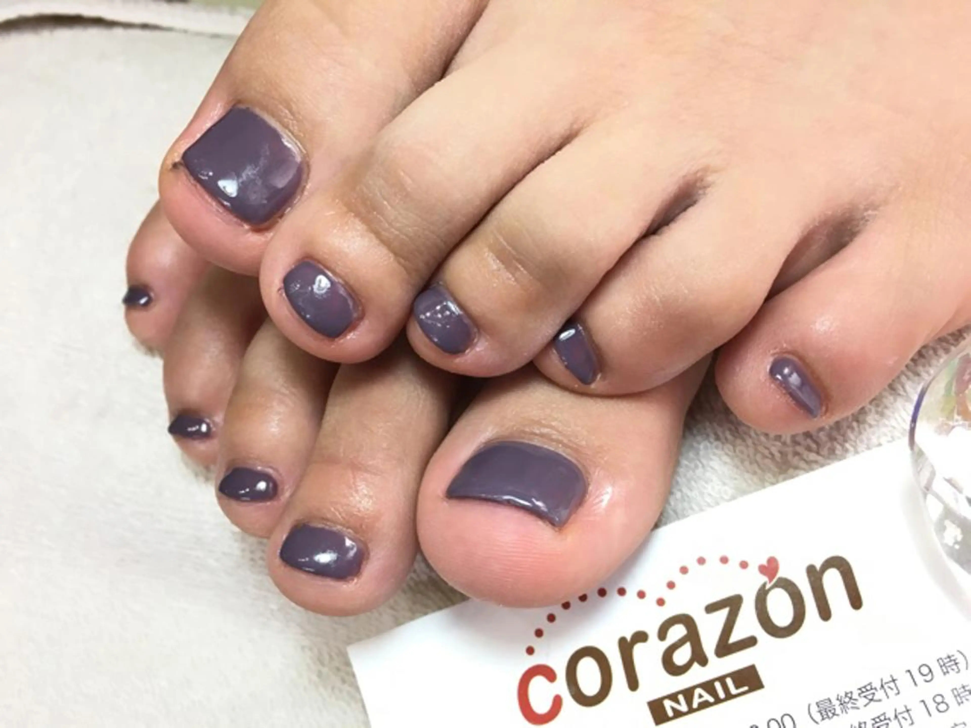 ネイル フットネイル ジェルネイル ワンカラーネイル corazon所属・ネイリスト aicoのネイルデザイン