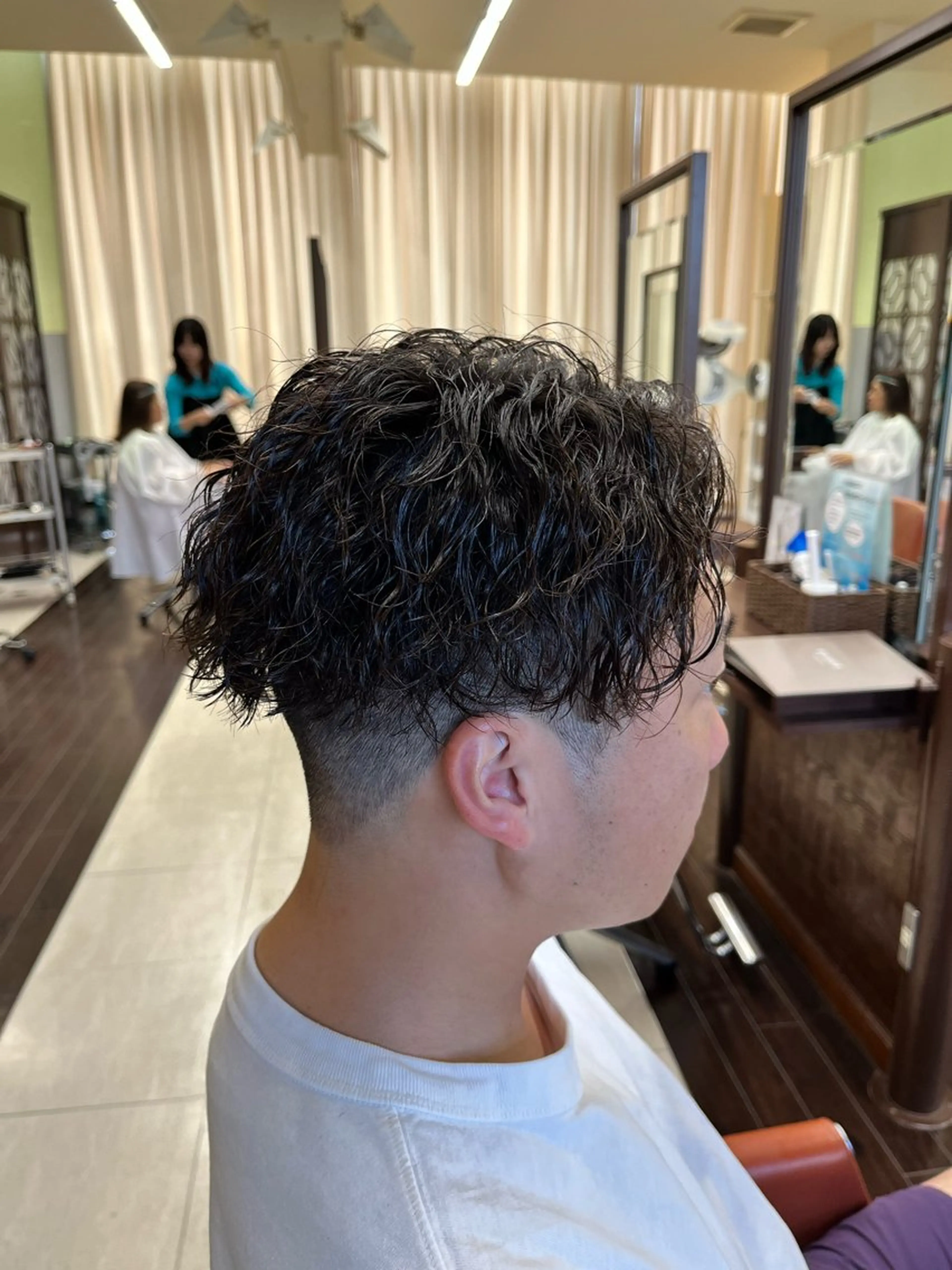 ショート パーマ メンズ センターパート メンズパーマ ツイストスパイラルパーマ スパイラルパーマ AROH  men's cut&men's perm 船橋店所属・🧊メンズ特化🧊 高木航希のヘアスタイル