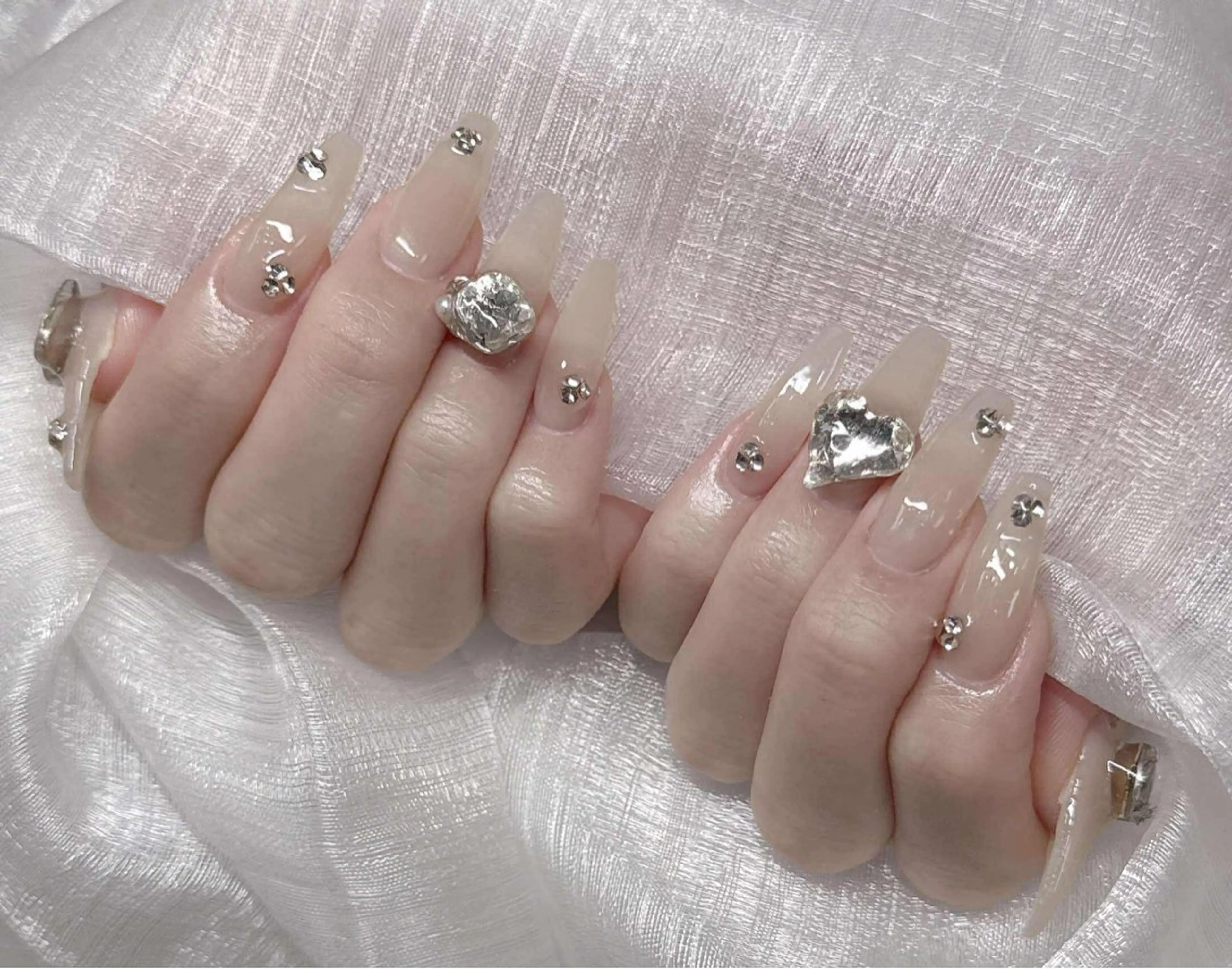 ネイル 長さ出し グラデーション 卒業式 キラキラネイル マグネットネイル ハンドネイル Lee Nailsのネイルデザイン