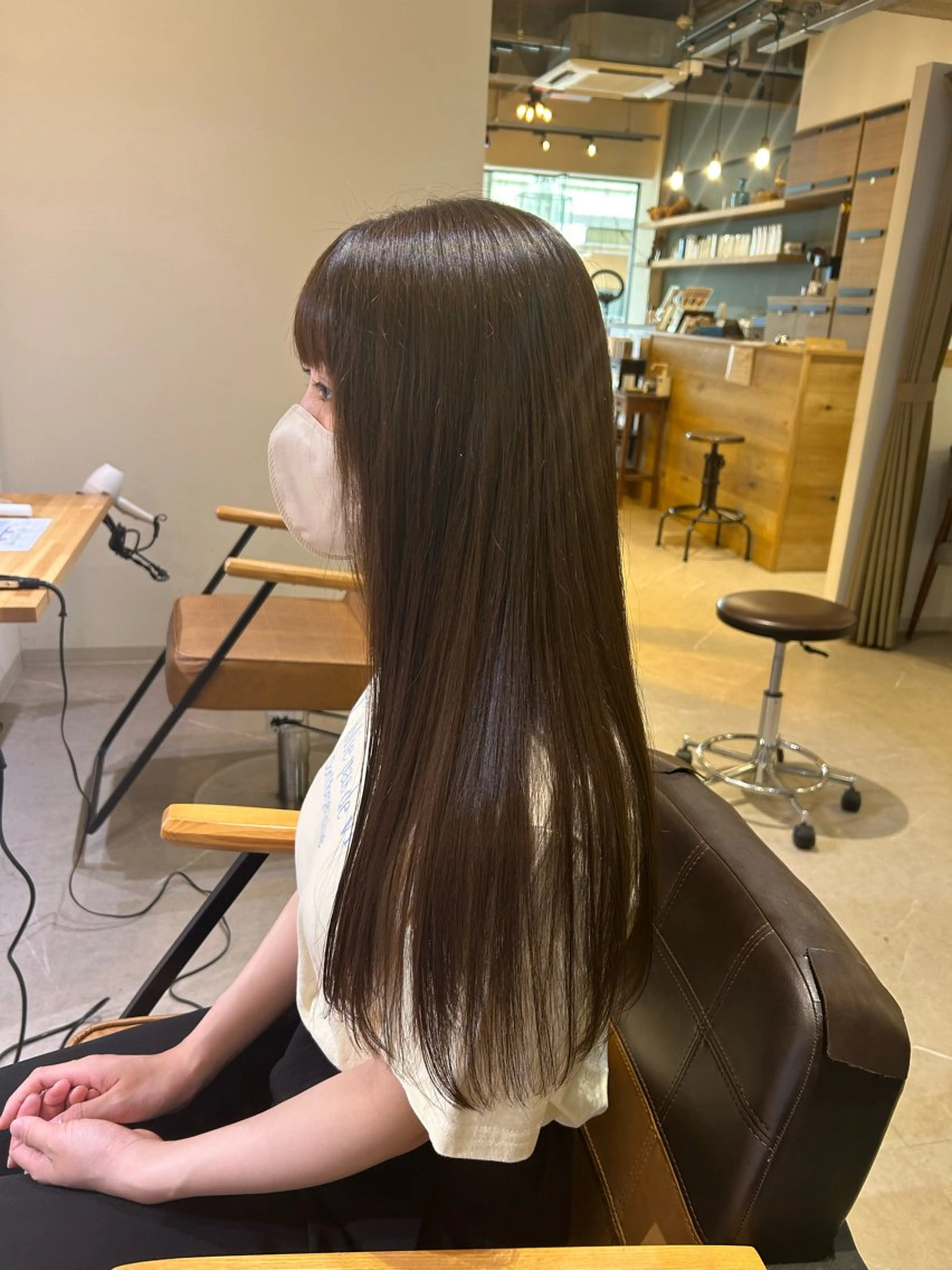 ロング カラー ベージュカラー オリーブベージュ ロング トリートメント SHICUNE /ミホのヘアスタイル