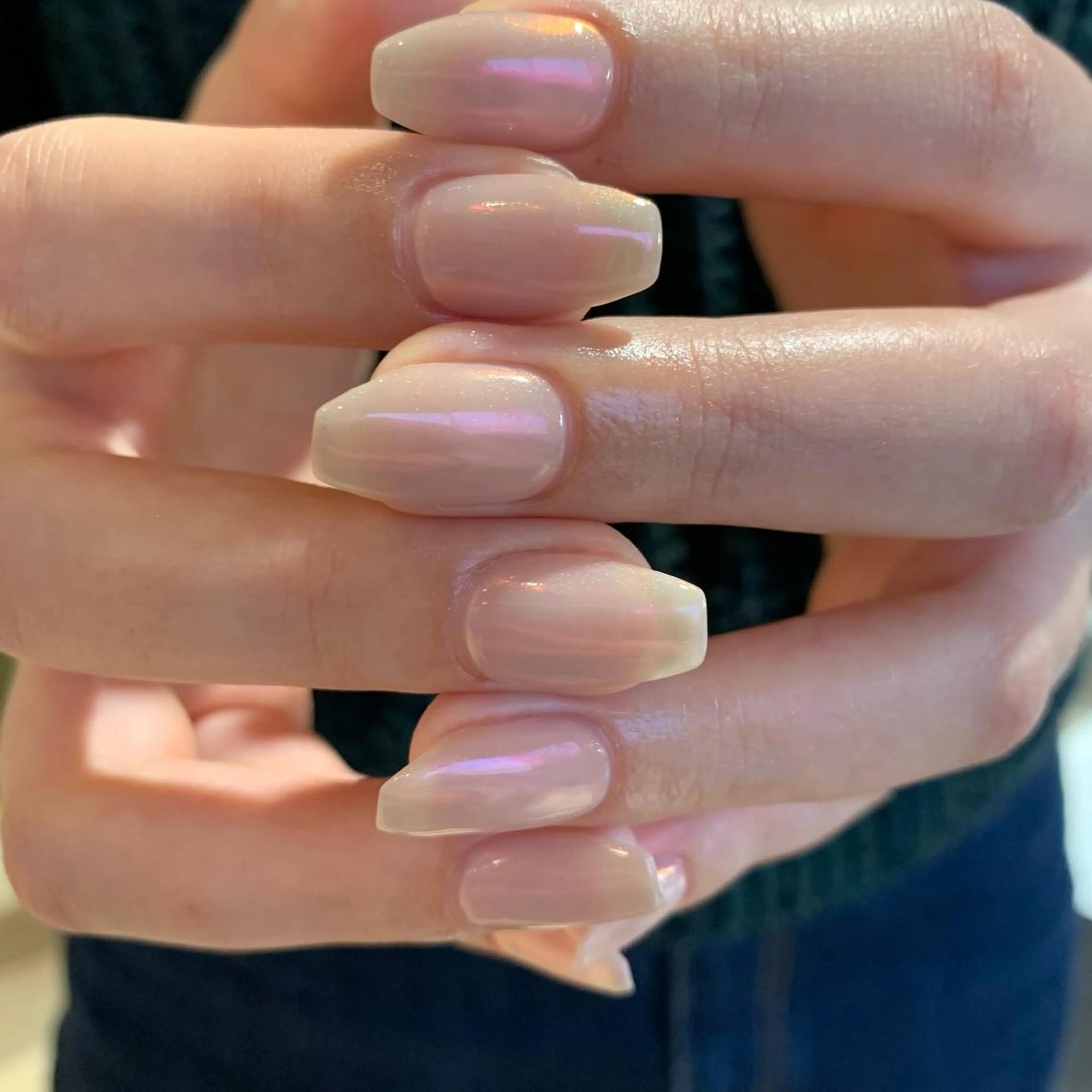 ネイル ゴールド 黄色 佐藤 穂乃香のネイルデザイン