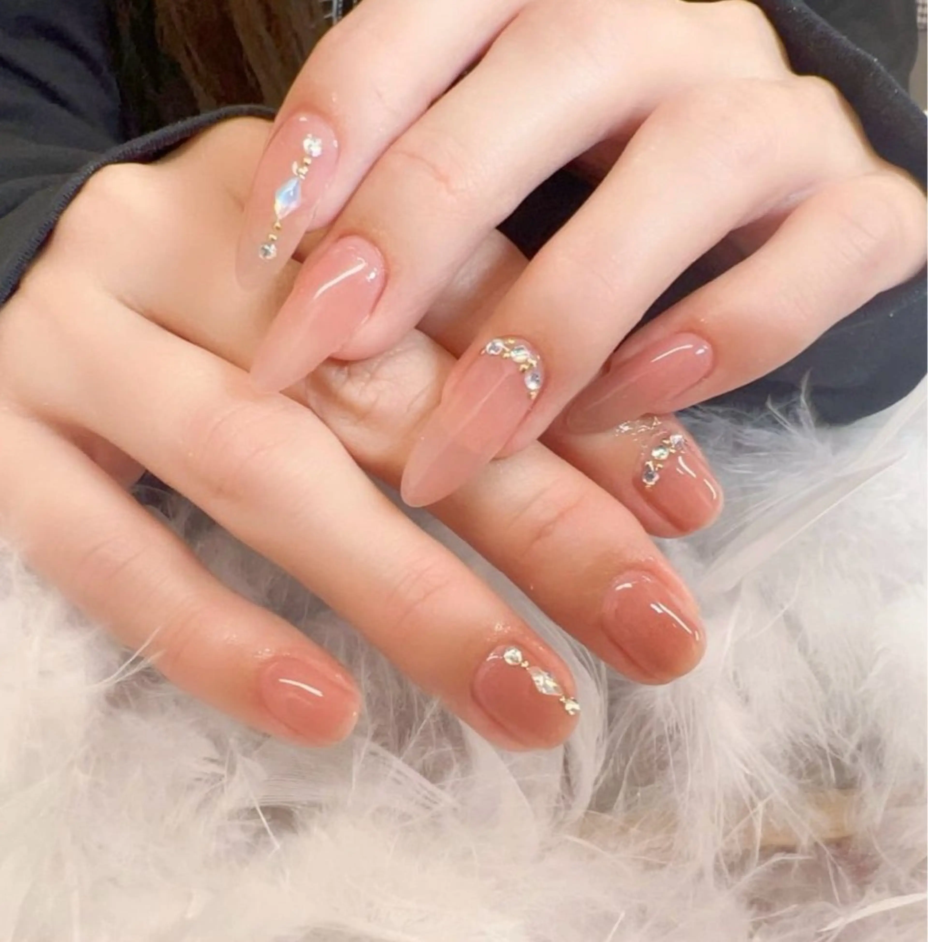 ネイル 持ち込み 佐藤 依娜のネイルデザイン