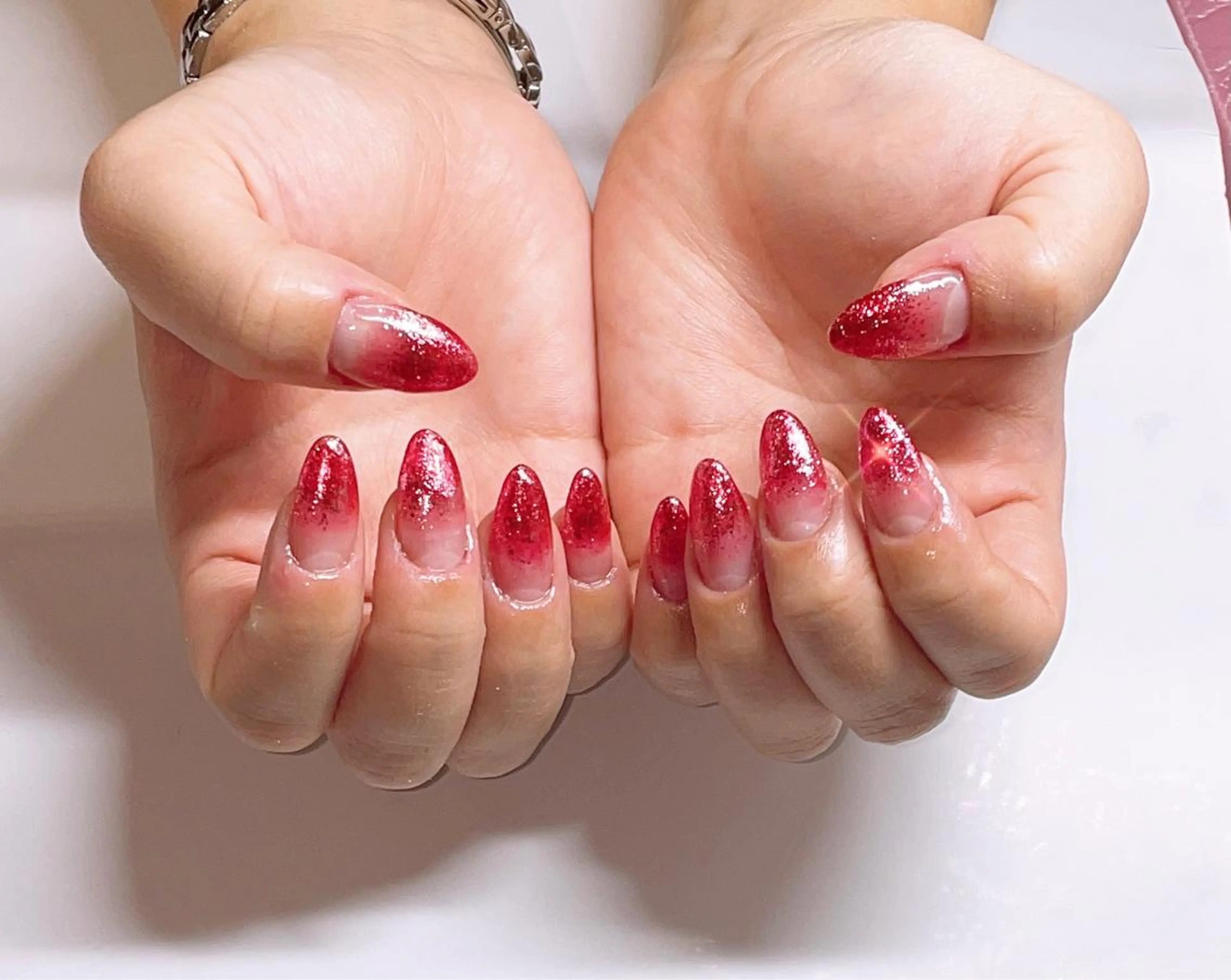 ネイル ハンドネイル VIERU 🌈🎀💖のネイルデザイン