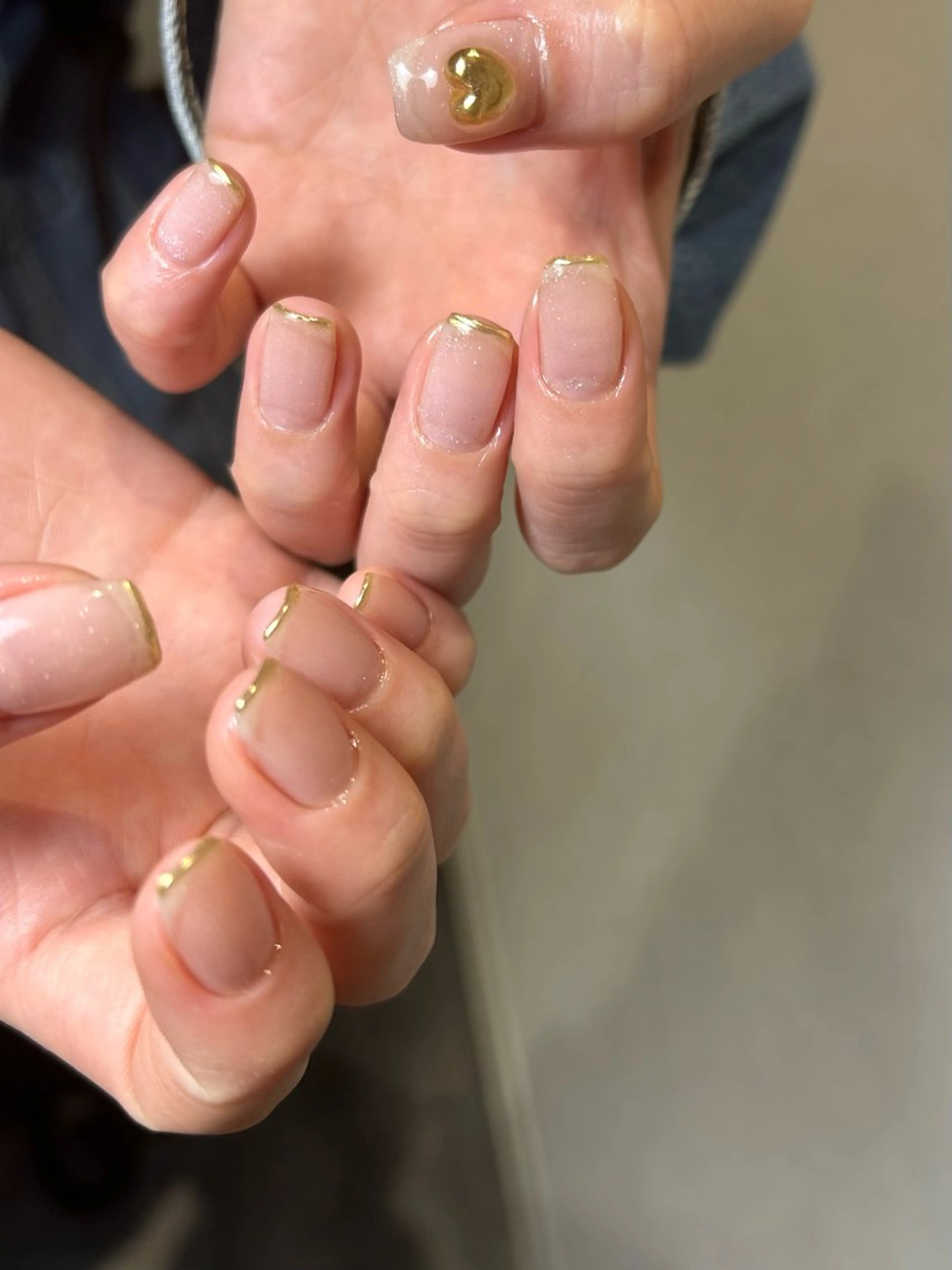 ネイル ハンドネイル NINEnami ニュアンスネイルのネイルデザイン