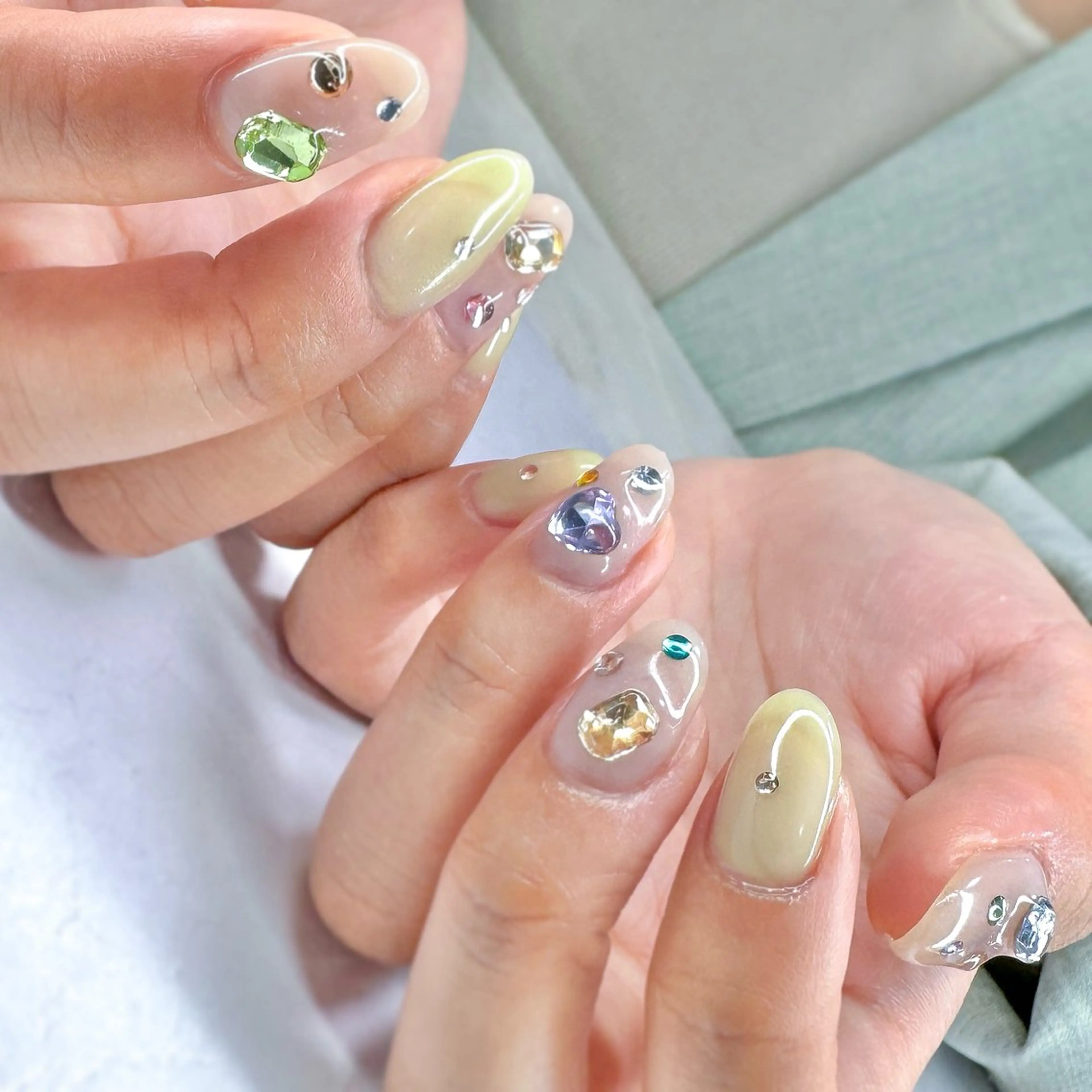 ネイル ピンク ストーンネイル ハンドネイル pointillé .ayaのネイルデザイン