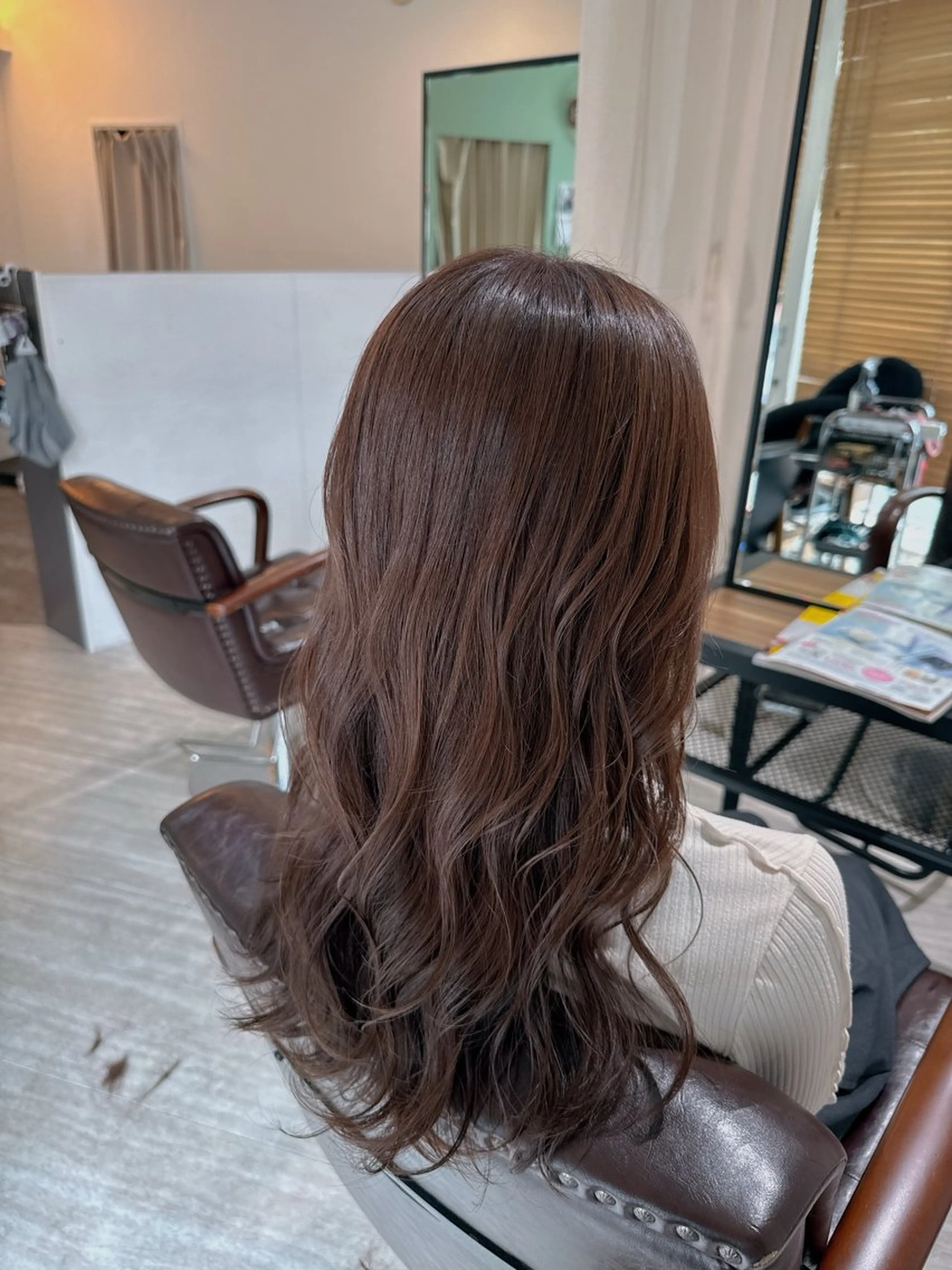 ロング カット ヘアカラー 小村 誠也のヘアスタイル