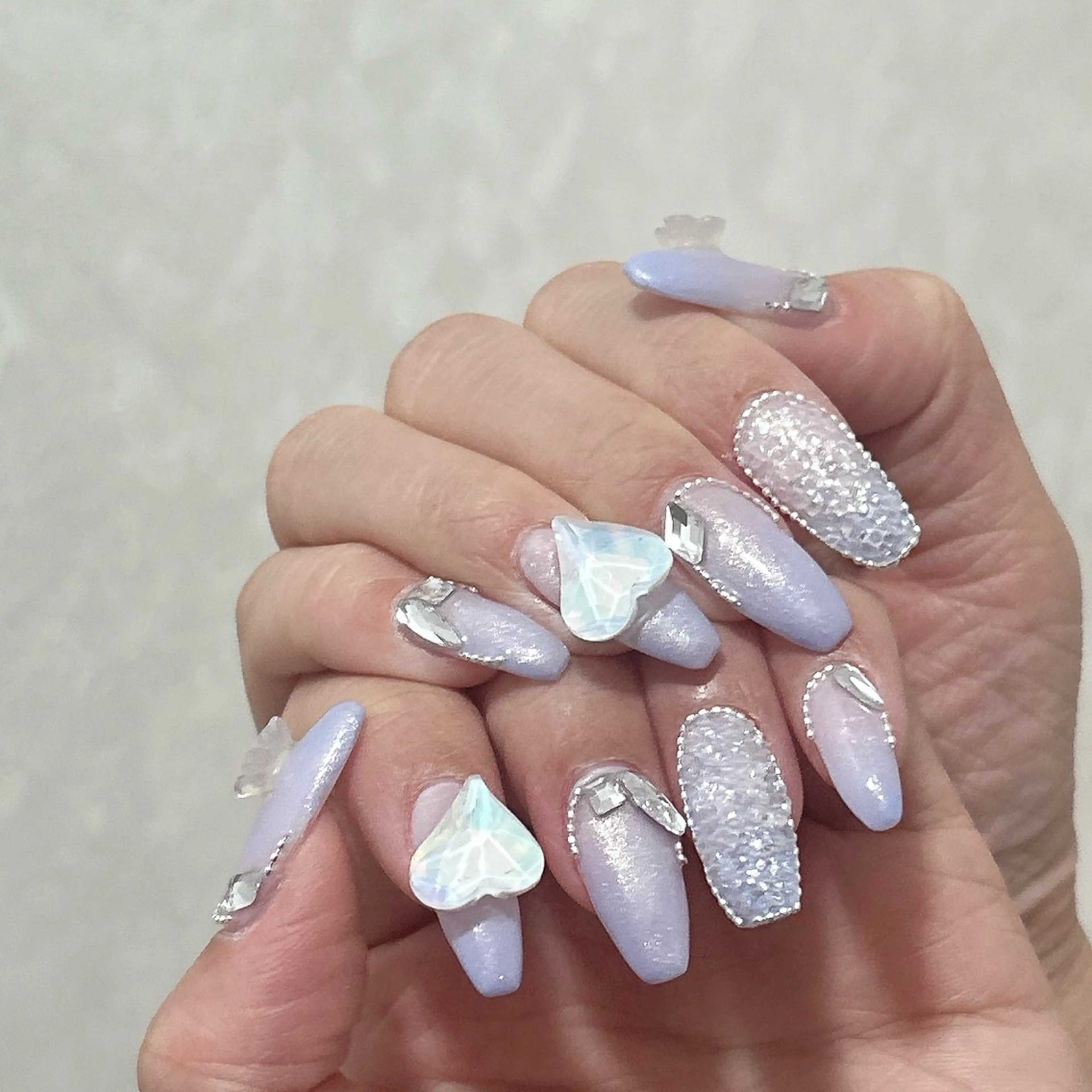 ネイル オーロラネイル ジェルネイル ニュアンスネイル オフィスネイル シンプルネイル ネイルサロン パールのネイルデザイン