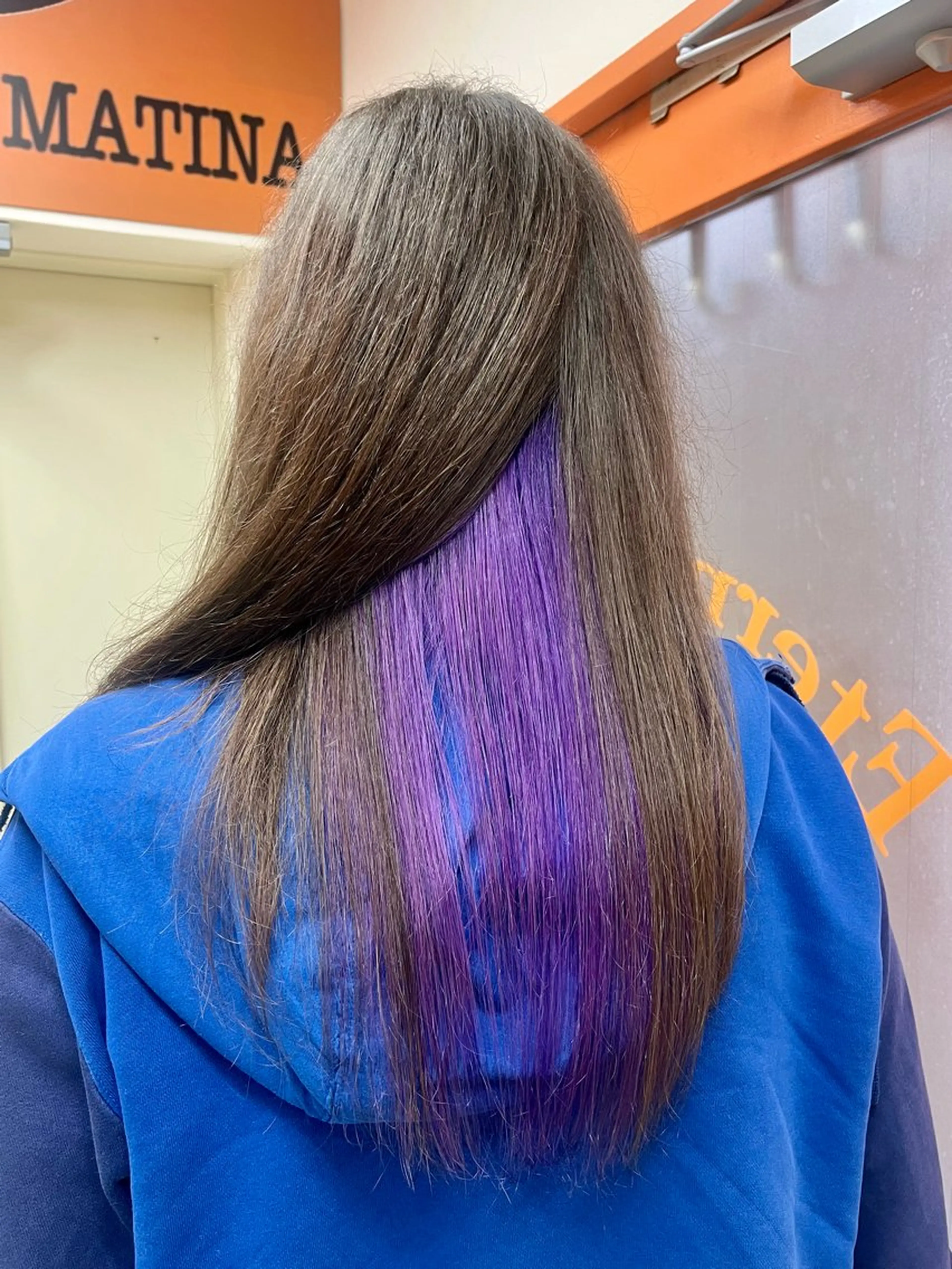 カラー 八馬 那由多のヘアスタイル