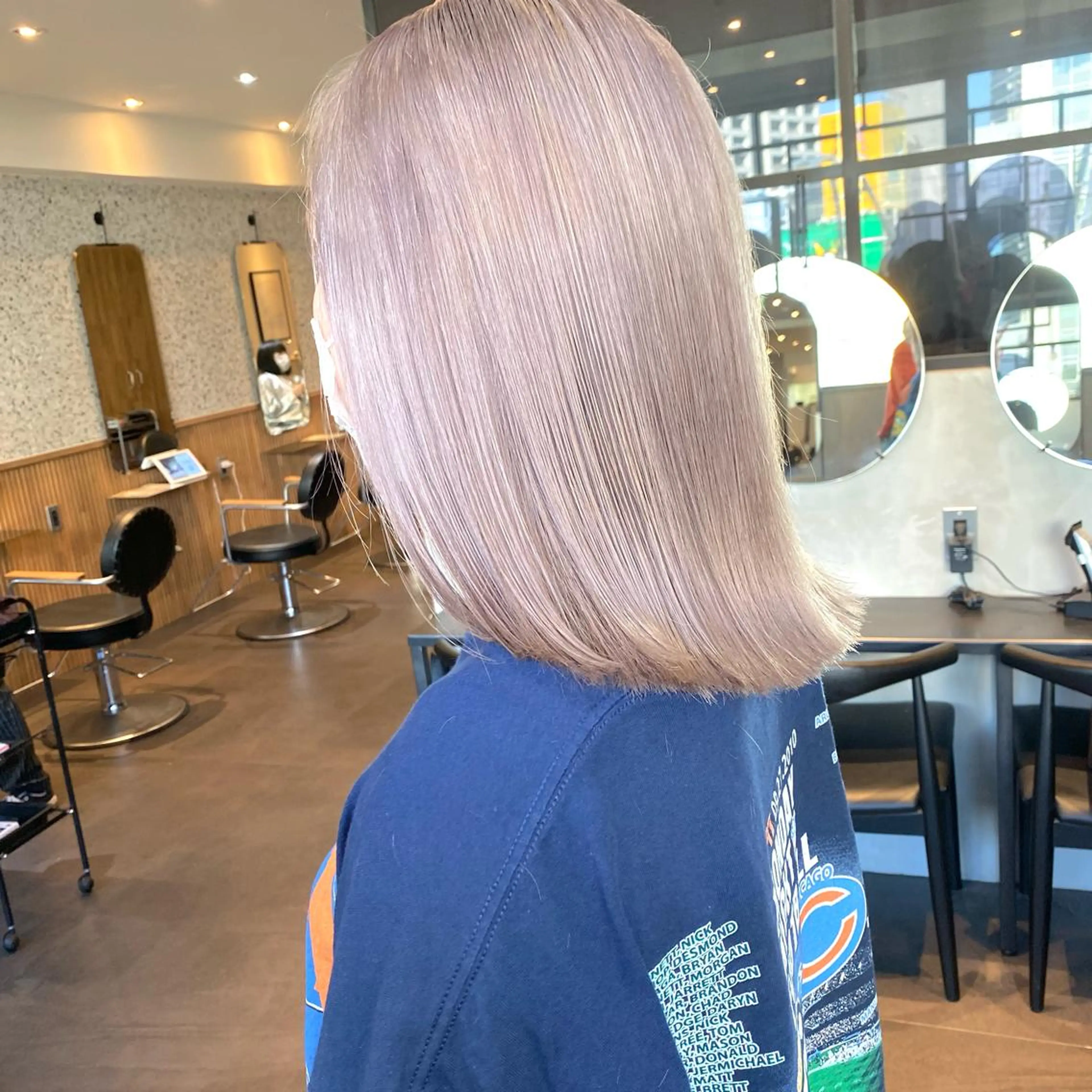 ミディアム カラー ヘアカラー 艶ハイトーンブリーチ 🌈小林侑雅のヘアスタイル