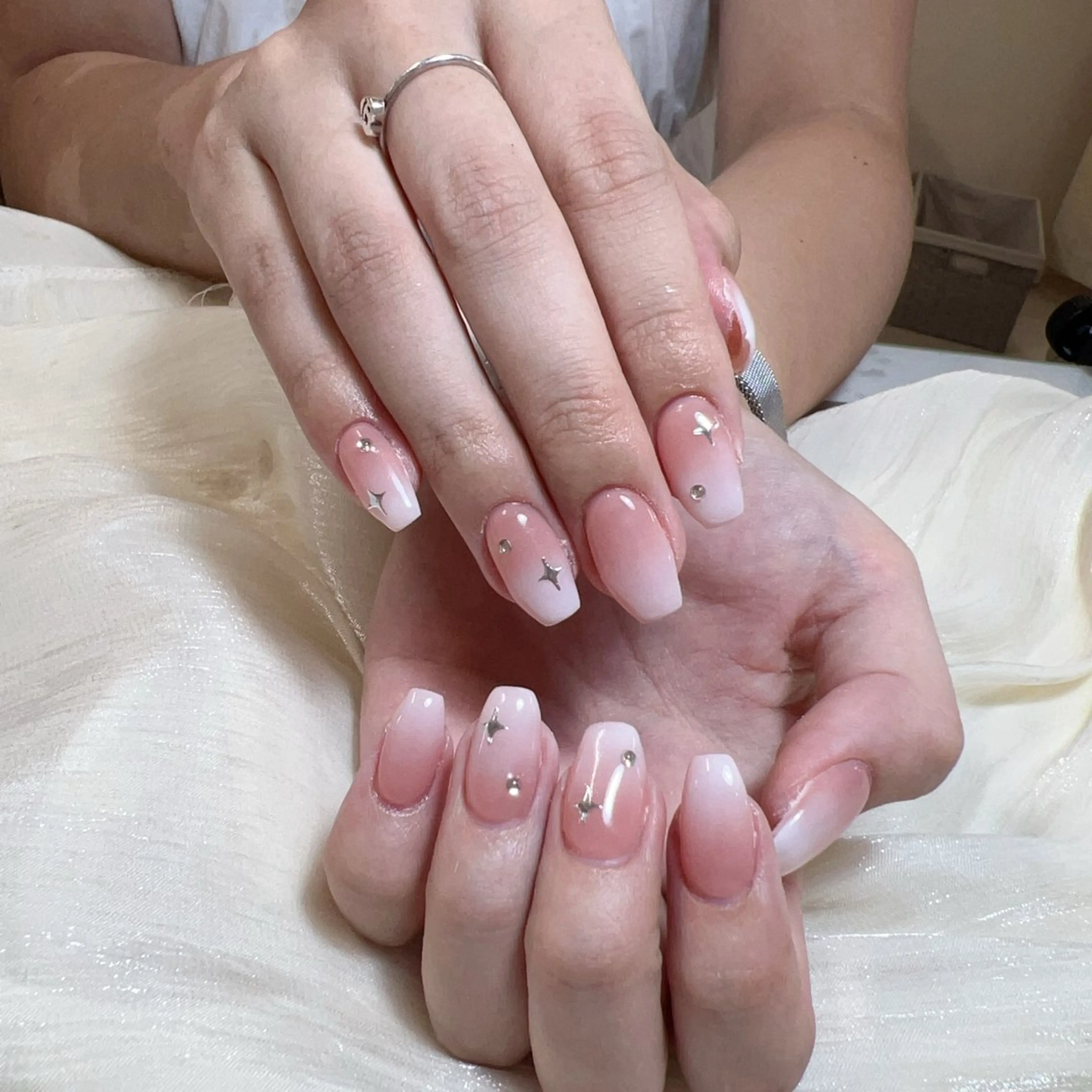 ネイル ハンドネイル 🎀 Lemode ワンホンネイル🎀のネイルデザイン