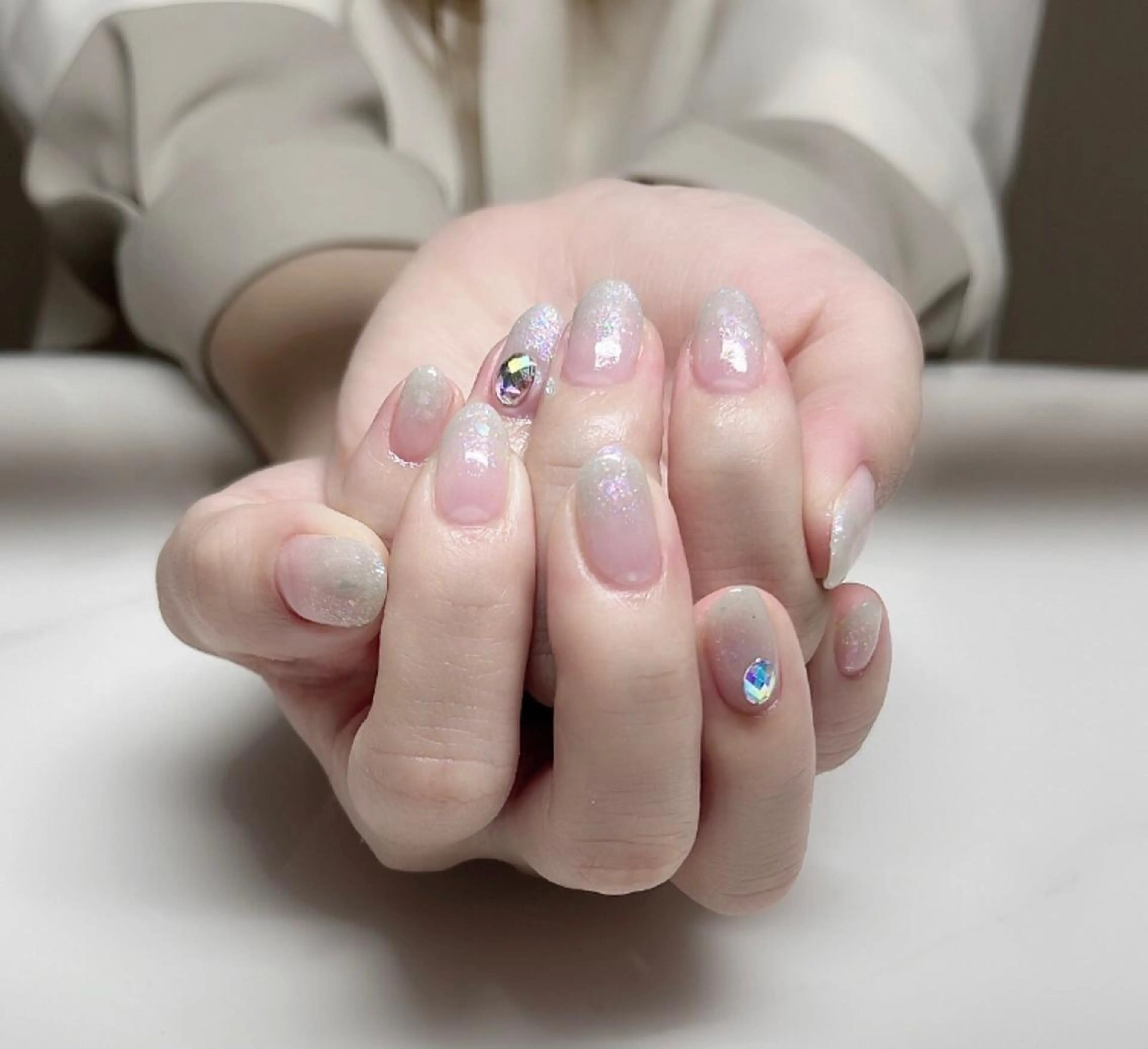 ネイル オーロラネイル べっ甲ネイル クリアネイル 氷ネイル・うるうるネイル 韓国ネイル ハンドネイル ネイルサロン KARIのネイルデザイン