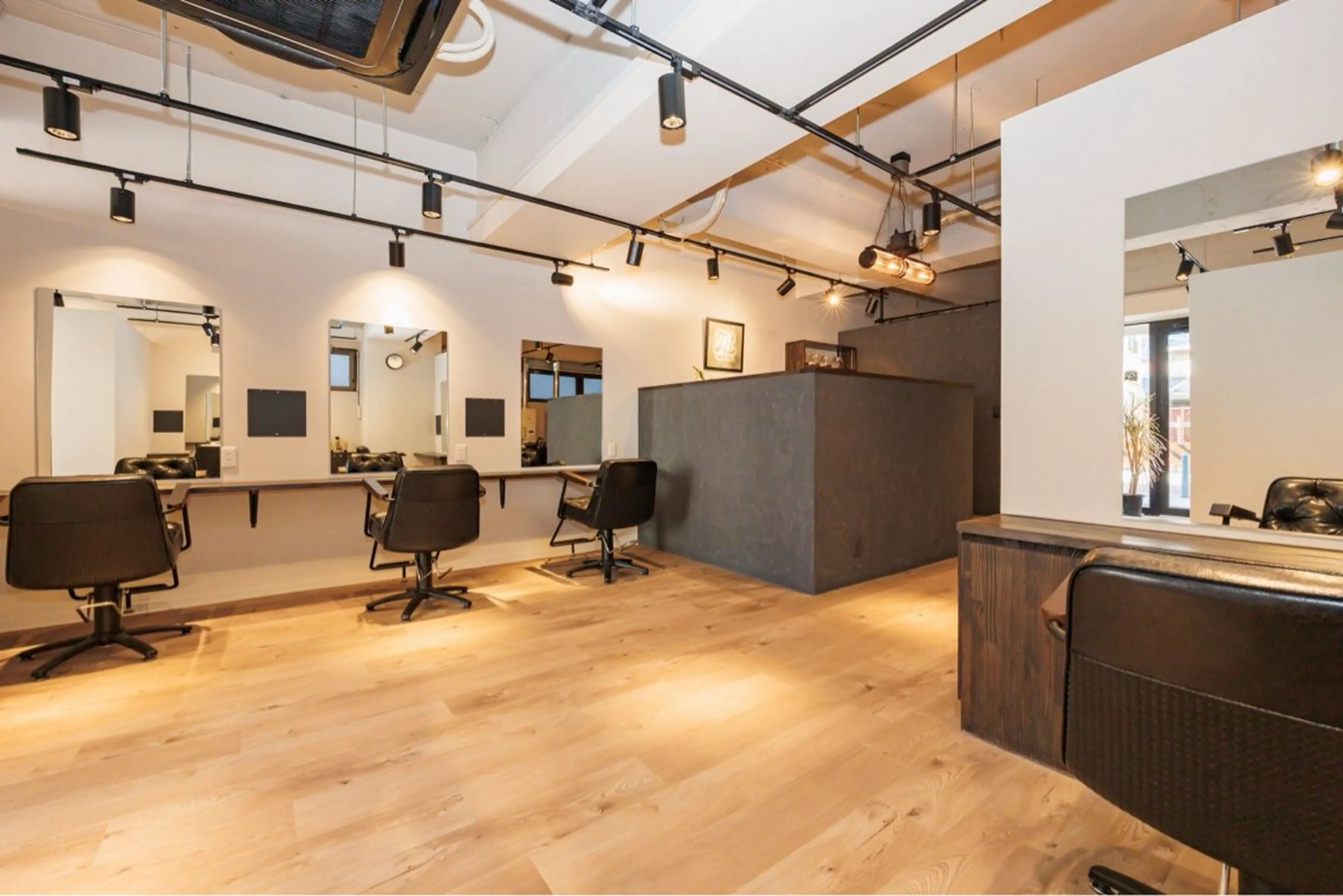 ミディアム 竹之内 航太のヘアスタイル