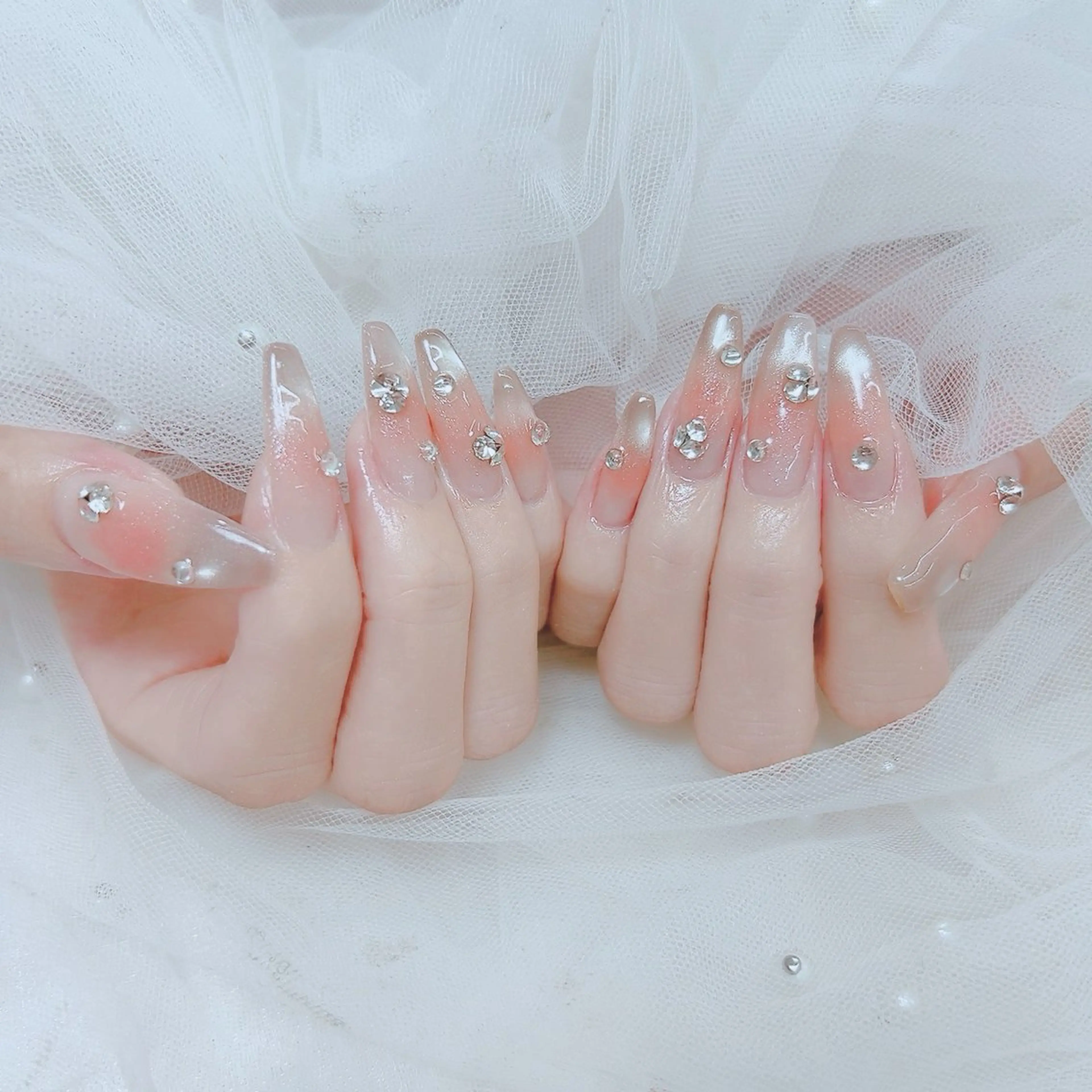 🩷チップ長だし🩷チークネイルの写真