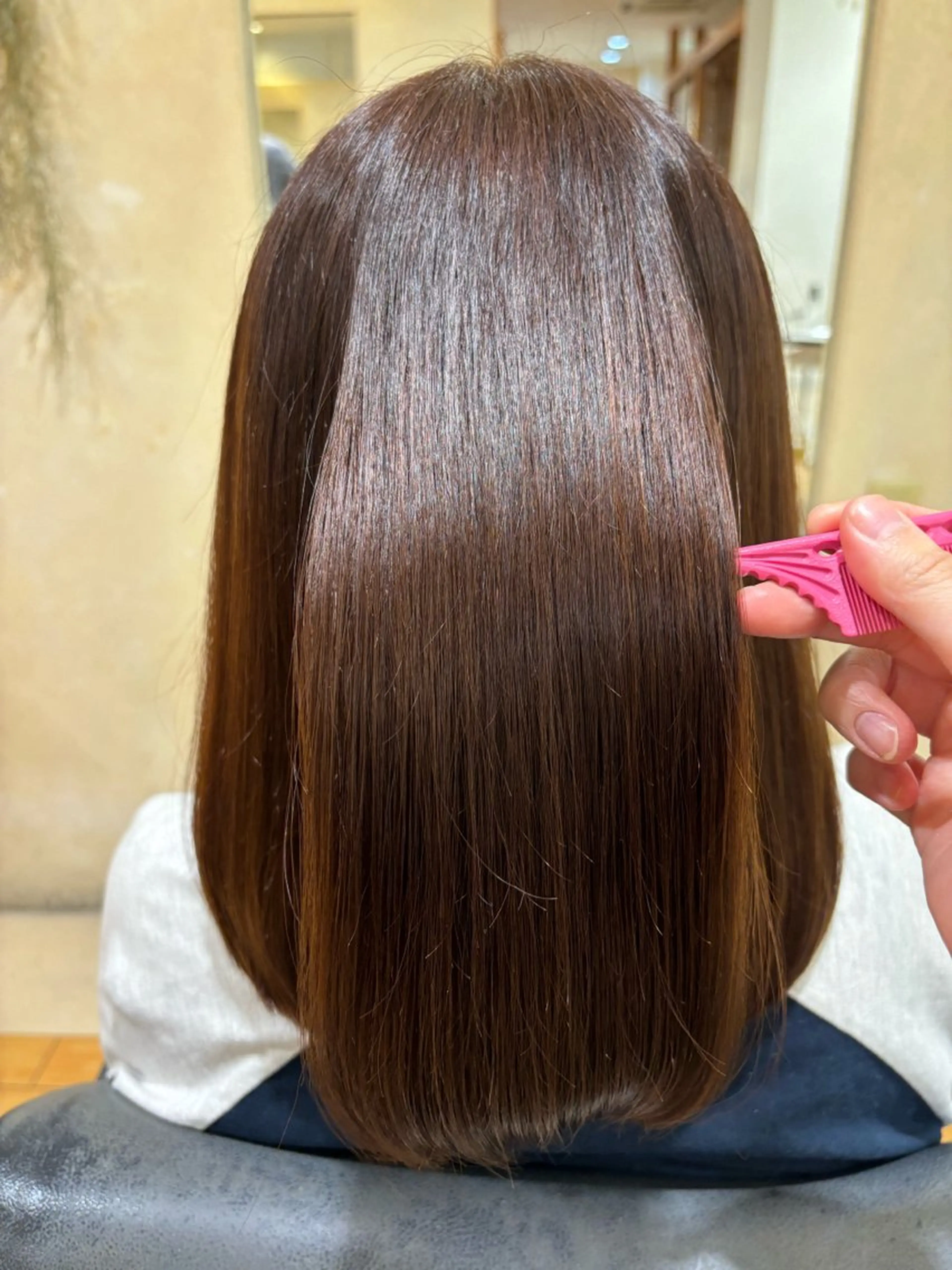 セミロング カラー ヘアカラー トリートメント 井上 未悠のヘアスタイル