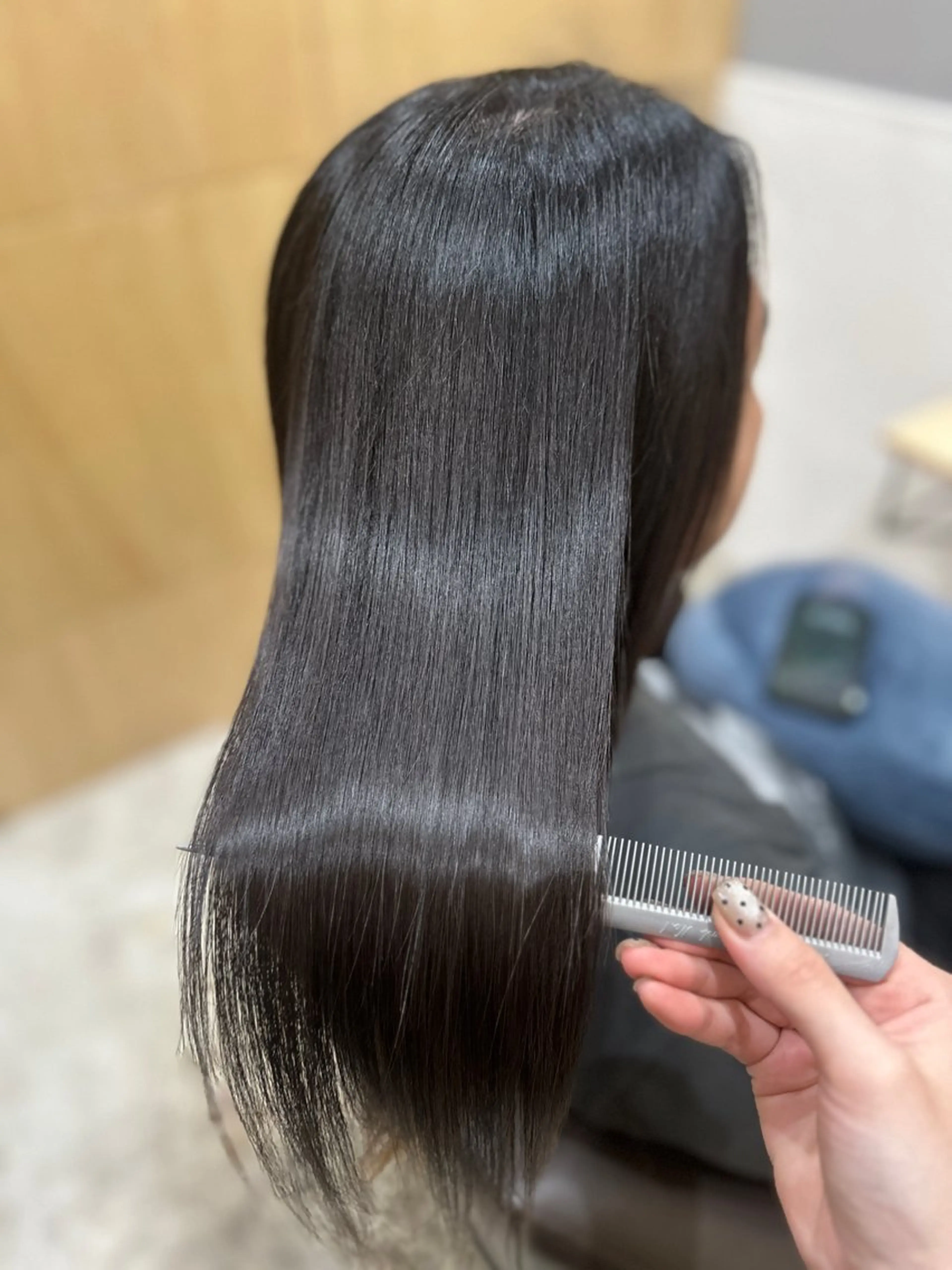 ミディアム トリートメント miloc MOMOKAのヘアスタイル