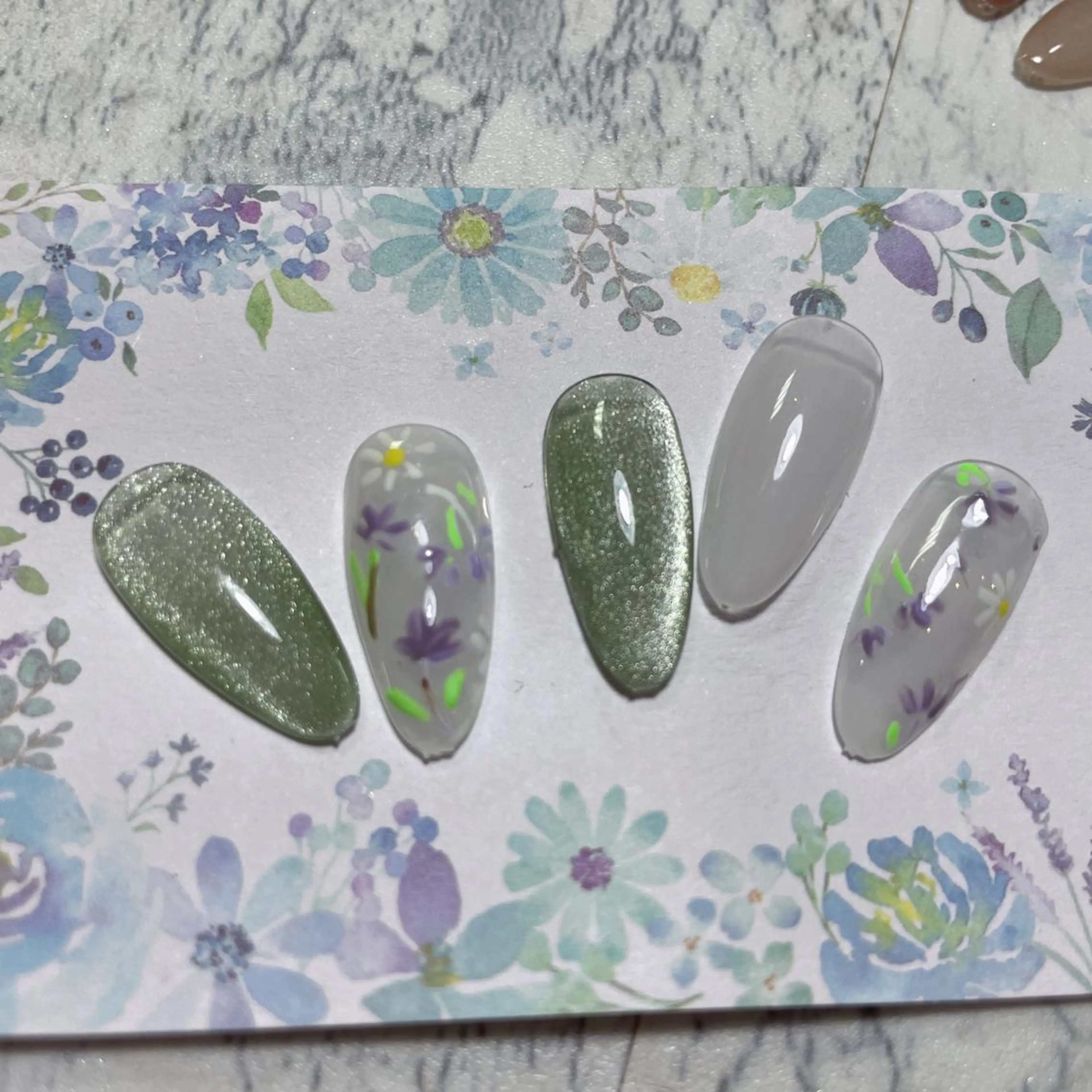 ネイル lucky シュウのネイルデザイン