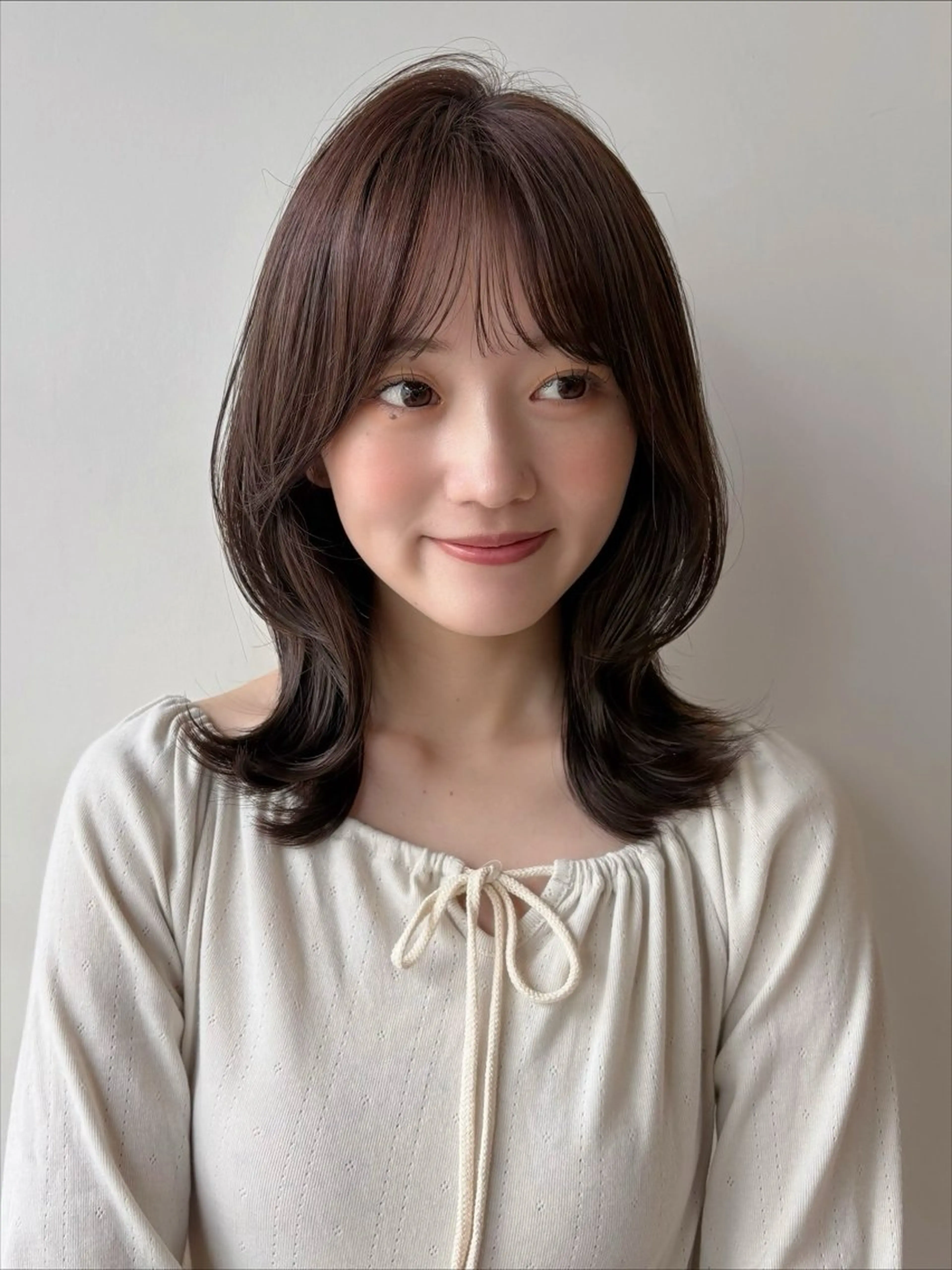 ミディアム カット ヘアカラー トリートメント 似合わせ/ベージュ /レイヤー/りほ🤍のヘアスタイル