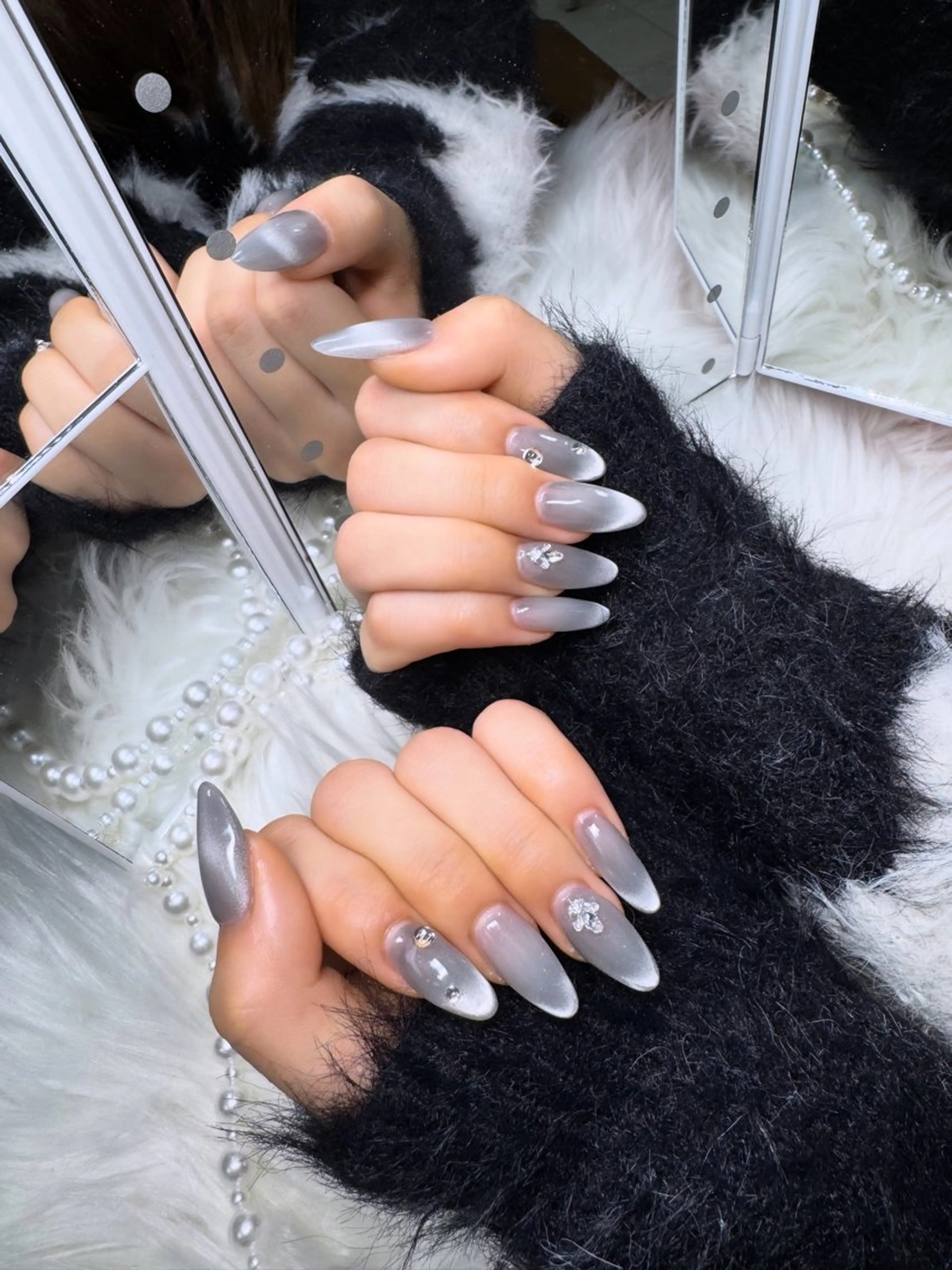 ネイル マグネットネイル スカルプネイル ハンドネイル ꕤ︎︎牧野 麻衣ꕤ︎︎のネイルデザイン