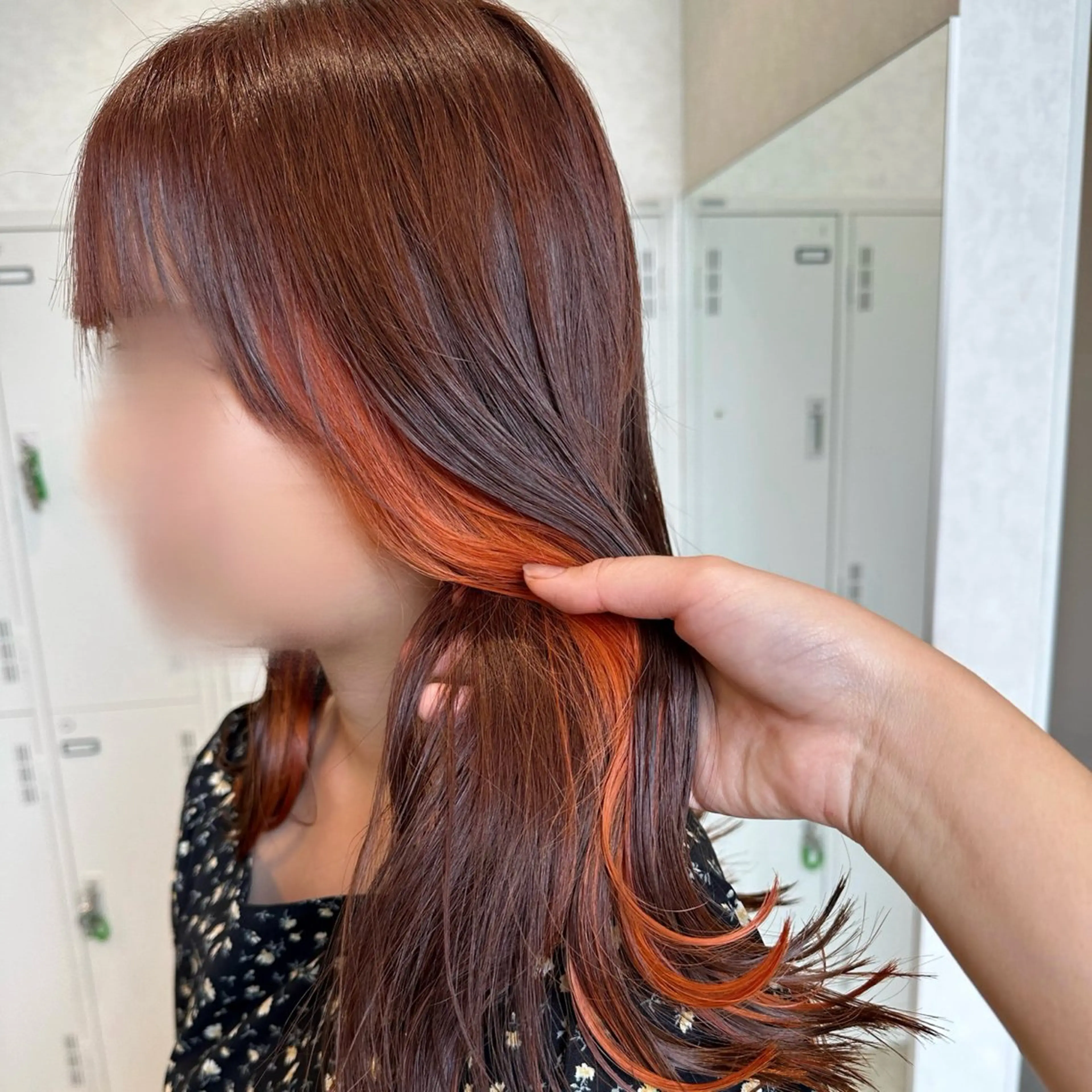 セミロング カラー ブリーチ ケアブリーチ デザインカラー ダブルカラー イヤリングカラー ヘアカラー ブリーチ職人/ダブル カラー/ベージュのヘアスタイル