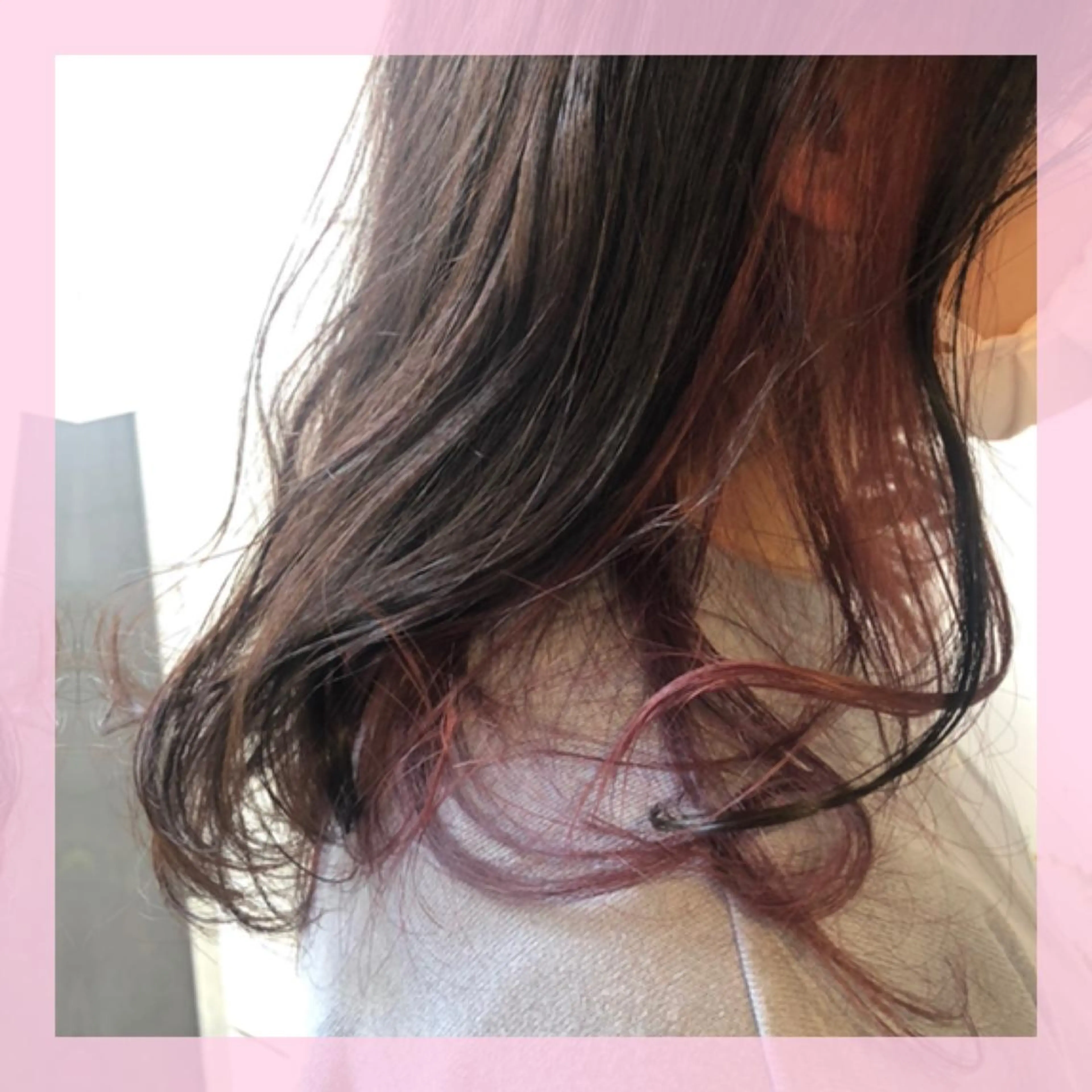 セミロング カラー インナーカラー ピンクカラー カット ヘアカラー plum.所属・🍒前川 🍒のヘアスタイル