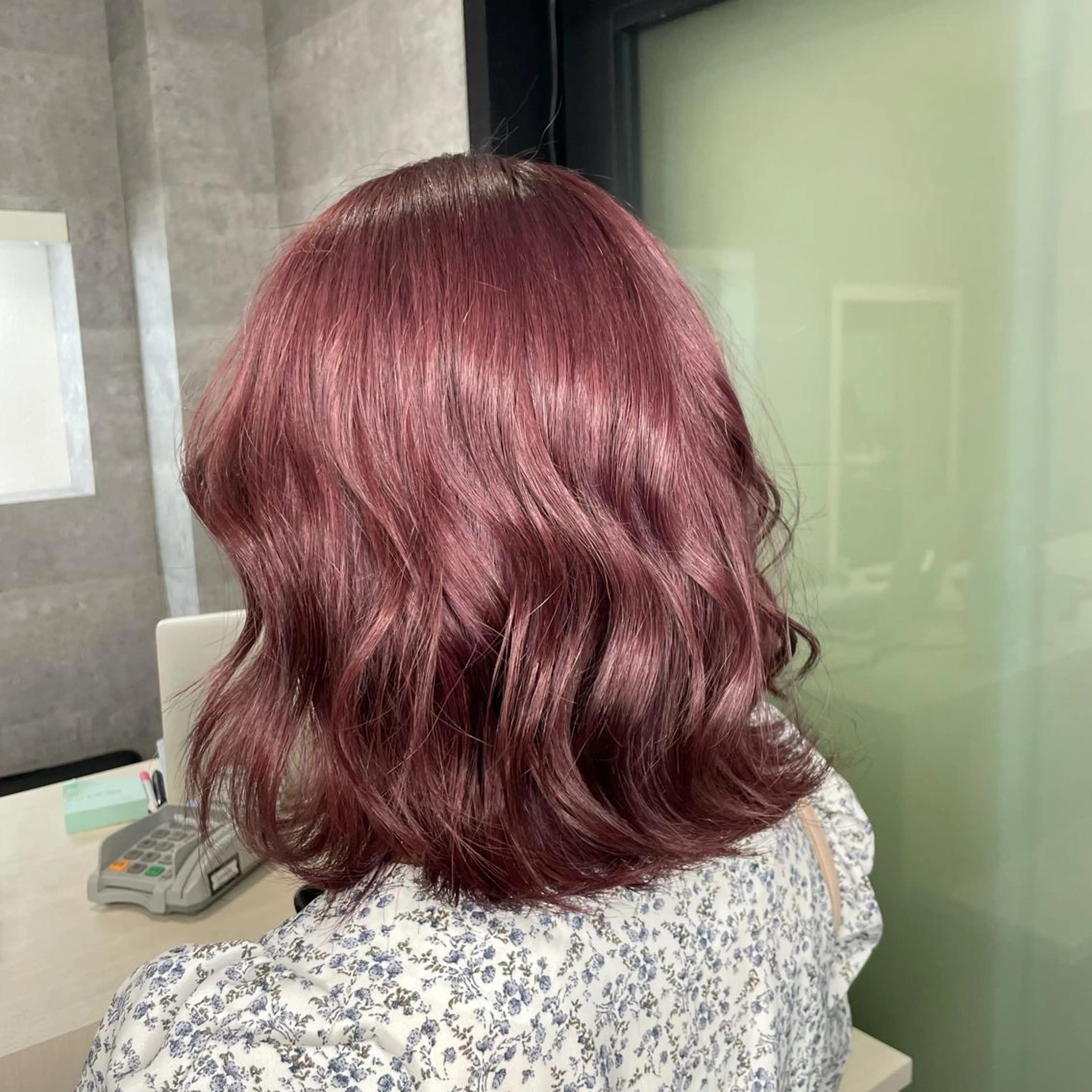 ミディアム カラー JUNYA 海外ガールヘアのヘアスタイル