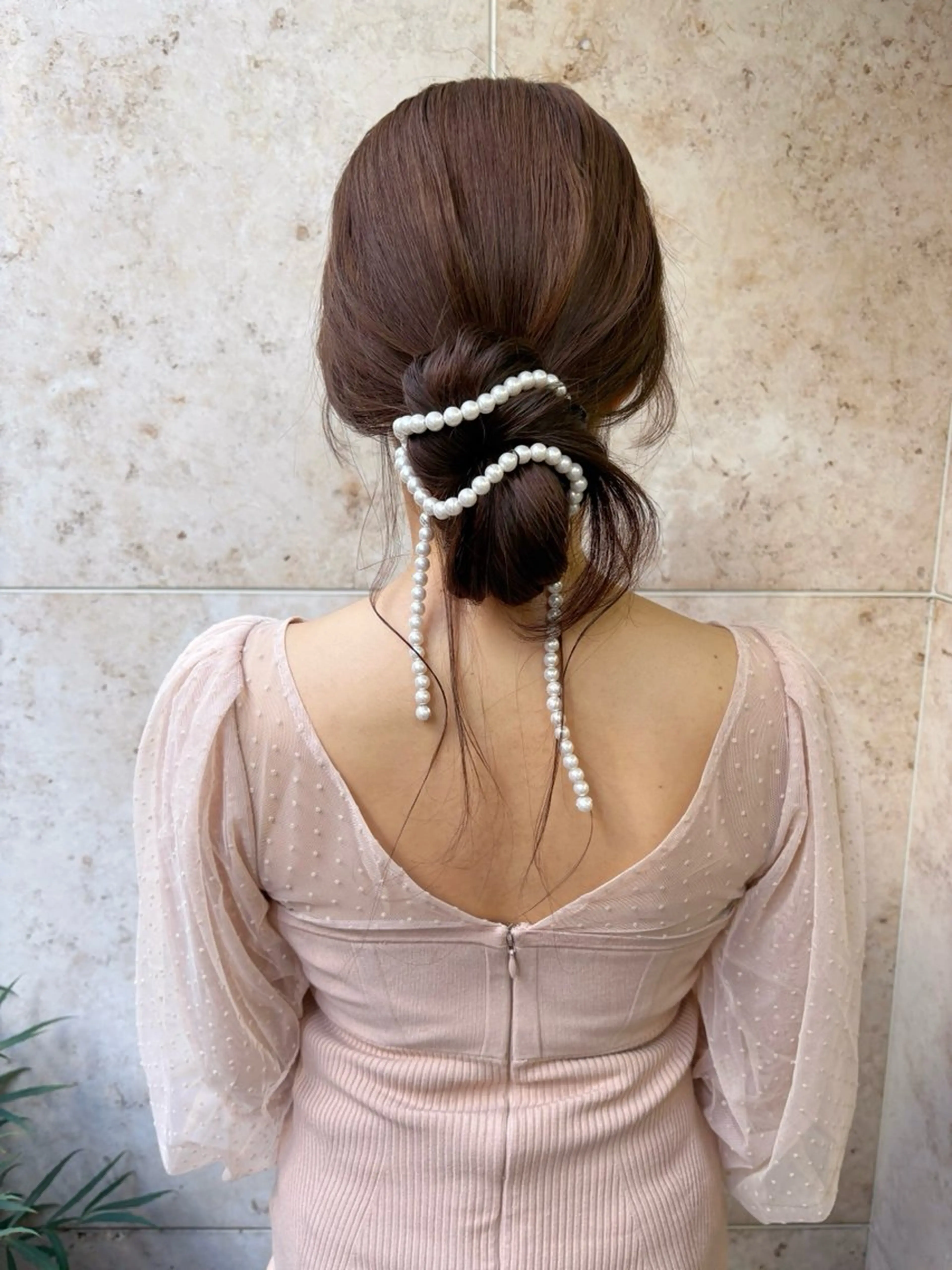 セミロング ヘアアレンジ ビーイー東京所属・たかや みなみのヘアスタイル