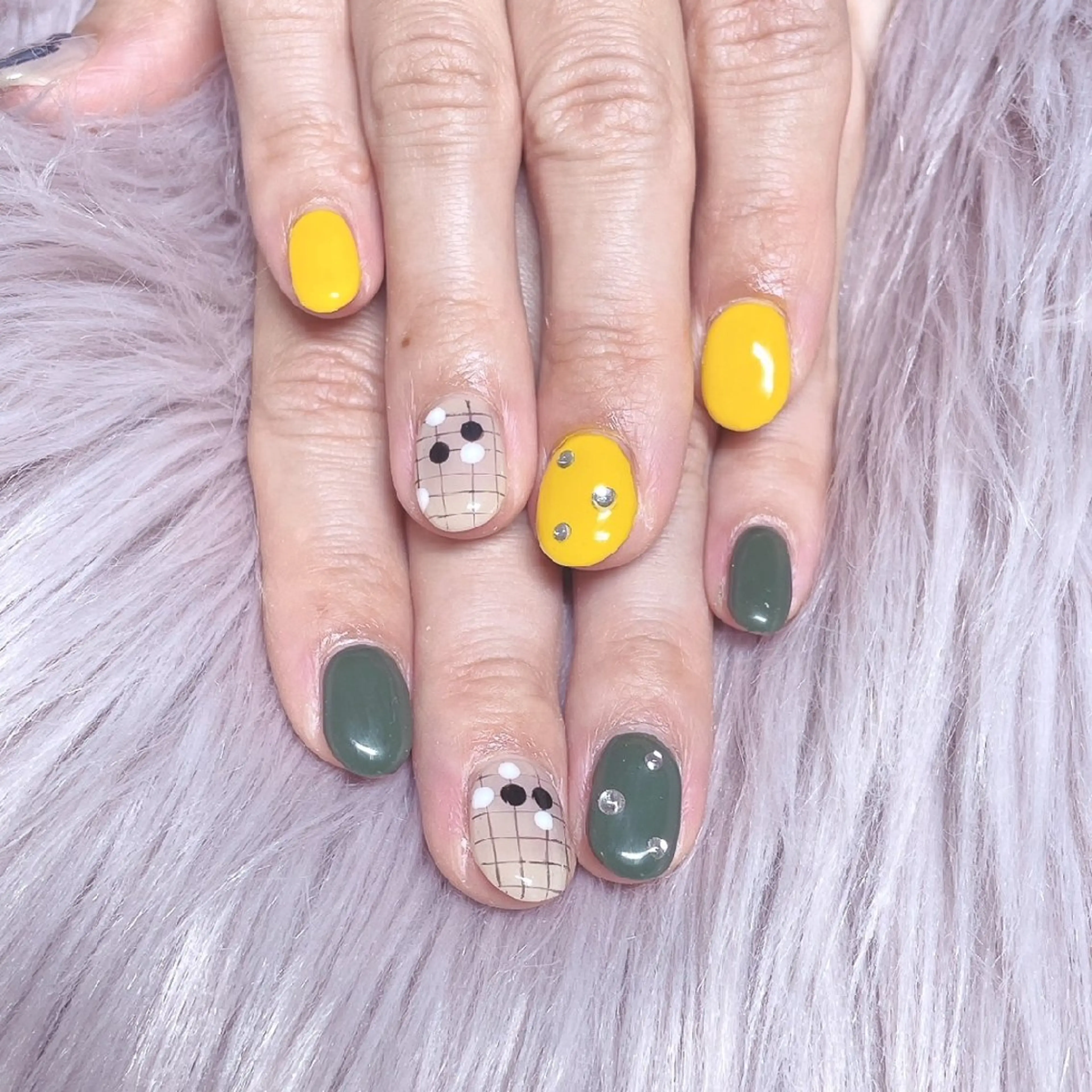 ネイル 稲垣 江梨花のネイルデザイン