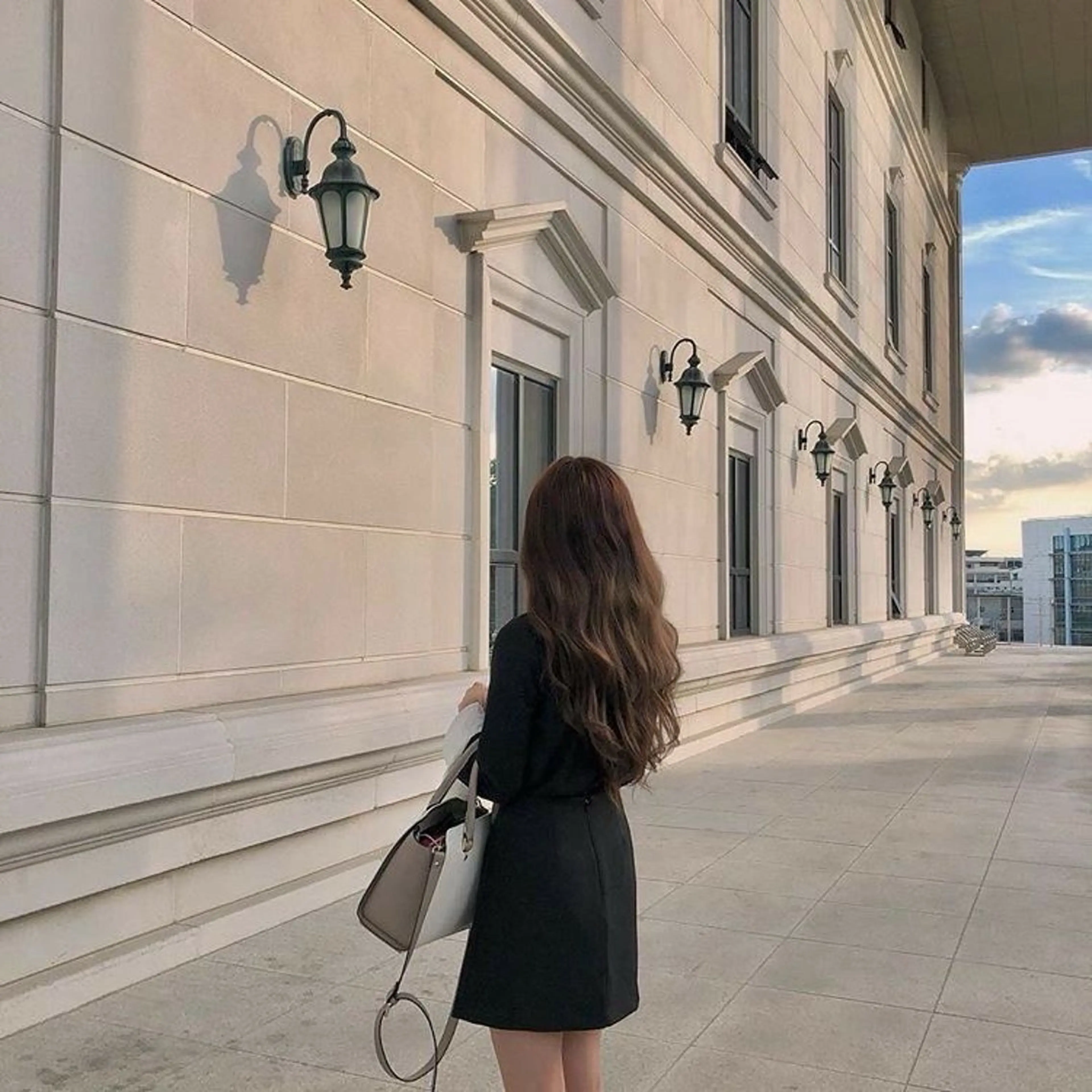 カラー 透け上品ハイトーン 職人ゆうと🤍のヘアスタイル