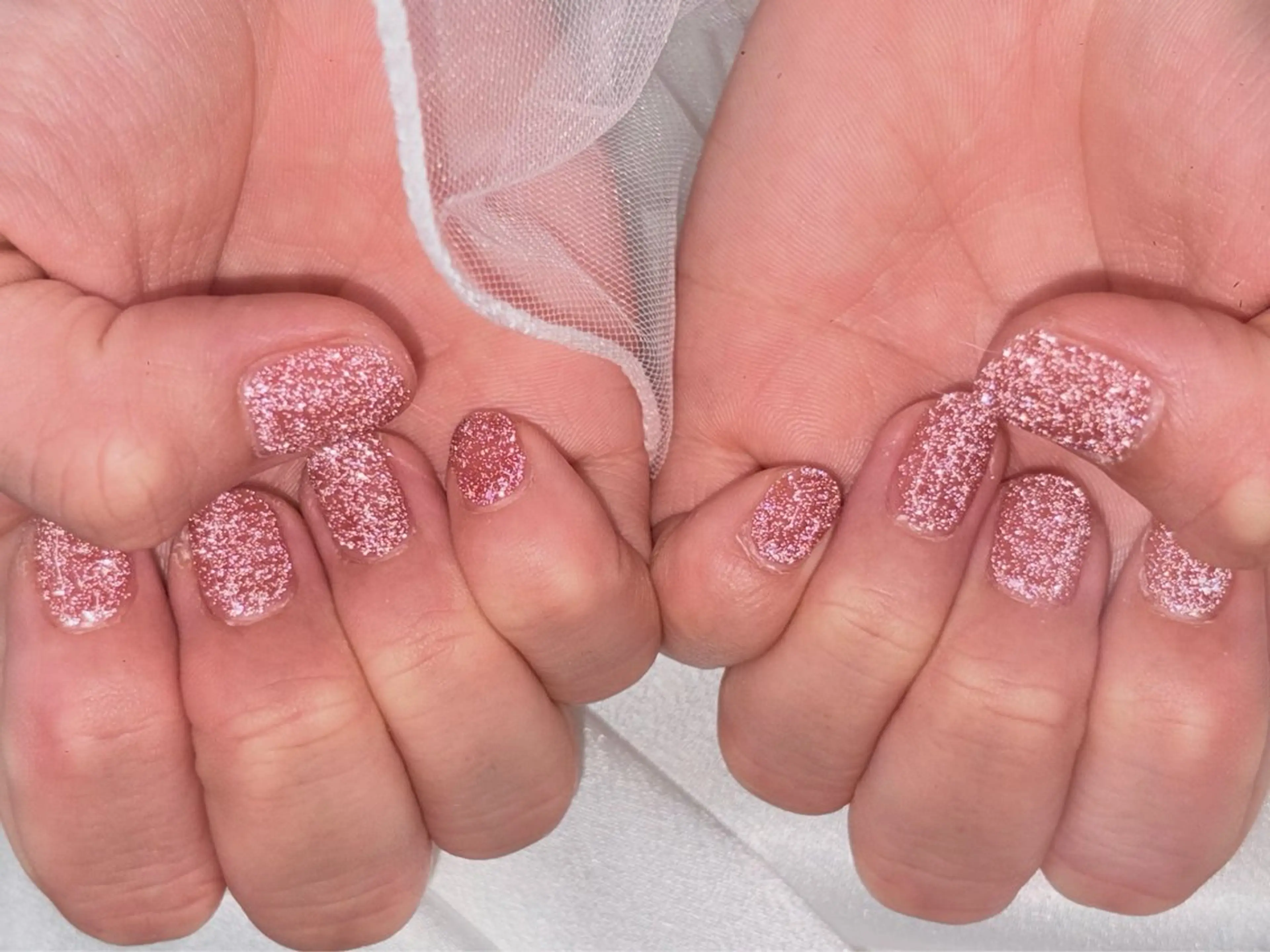 ネイル フラッシュネイル ゴージャス オフィスネイル Bijou nail salon所属・Ｂijou chihiroのネイルデザイン