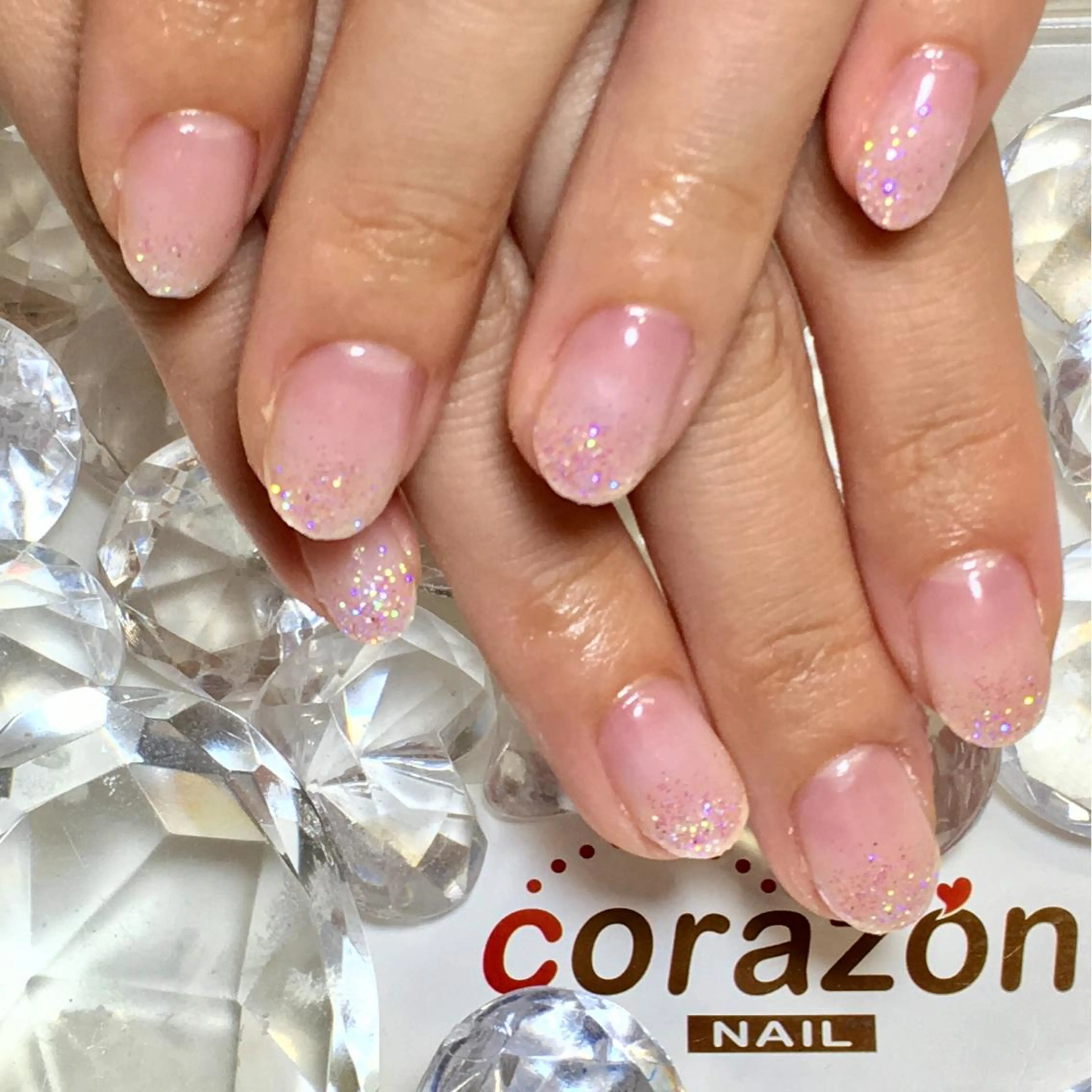 ネイル ジェルネイル グラデーション ラメ(グリッター) ハンドネイル corazon所属・ネイリスト aicoのネイルデザイン