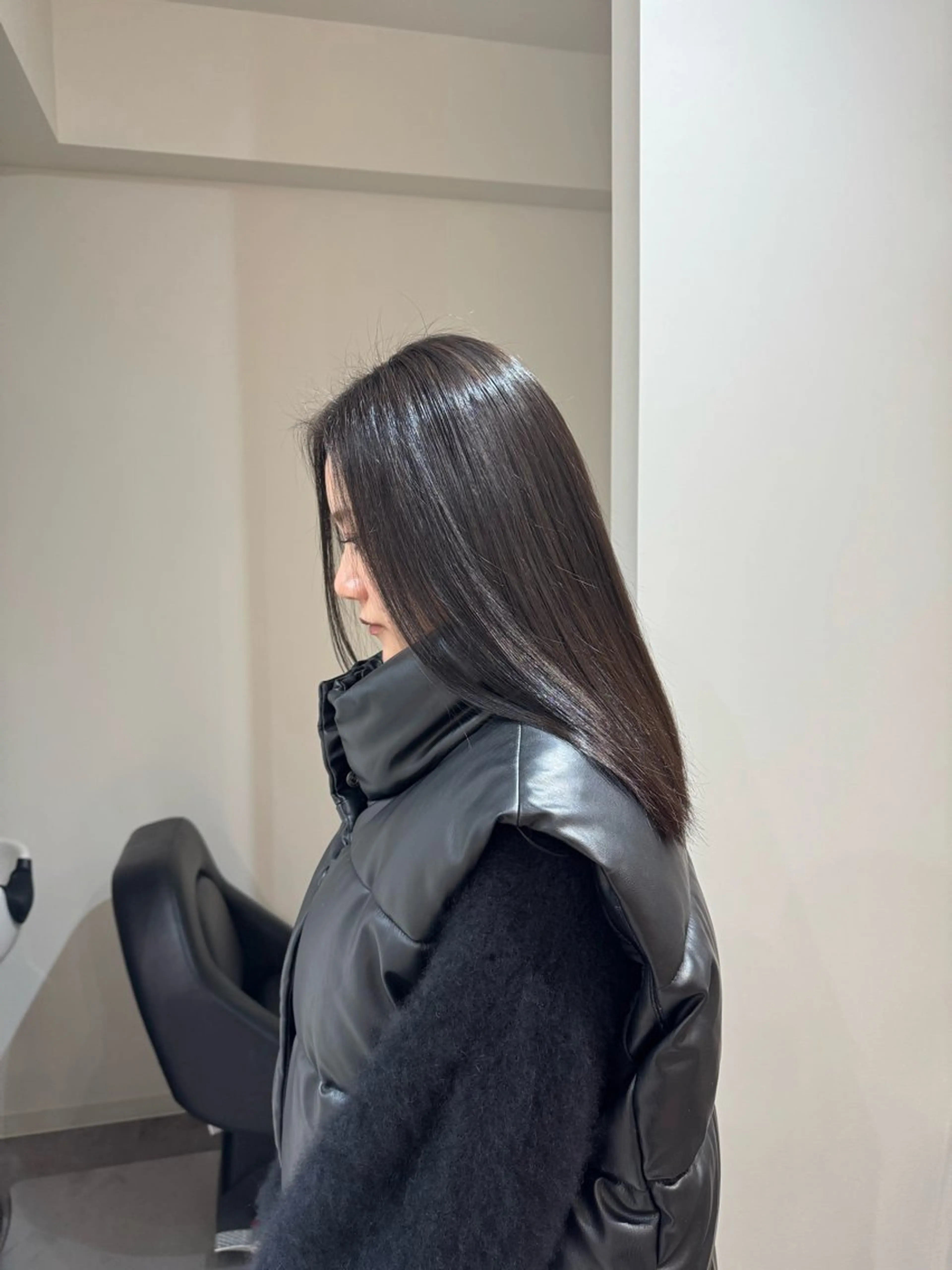 ミディアム カラー newi remi🖤のヘアスタイル